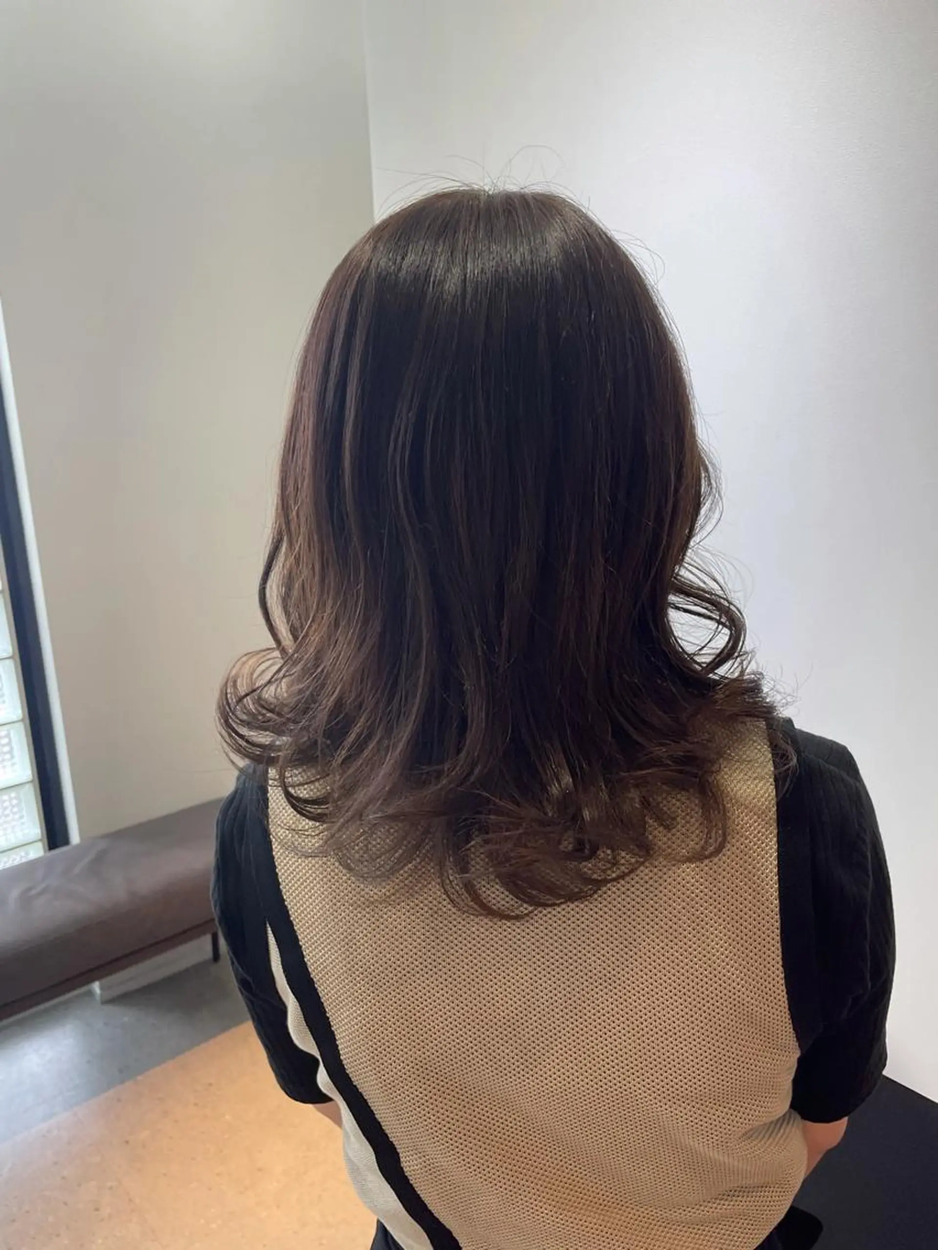 セミロング カラー ブリーチ グレージュ ブリーチなしカラー ショート/脱白髪染め ☆宇﨑悠実のヘアスタイル