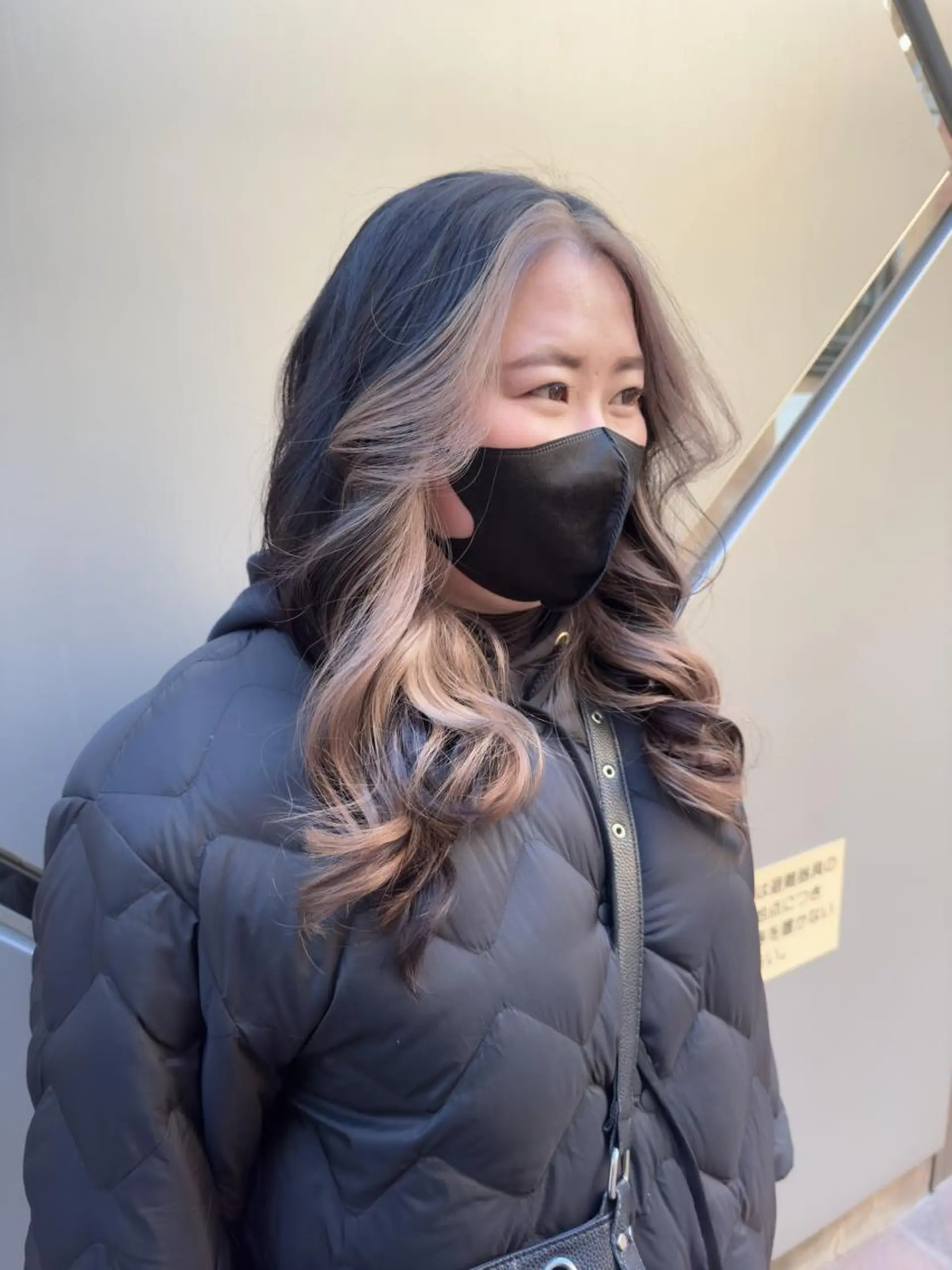 セミロング ミストバング レイヤー/グレージュ メンズパーマのヘアスタイル