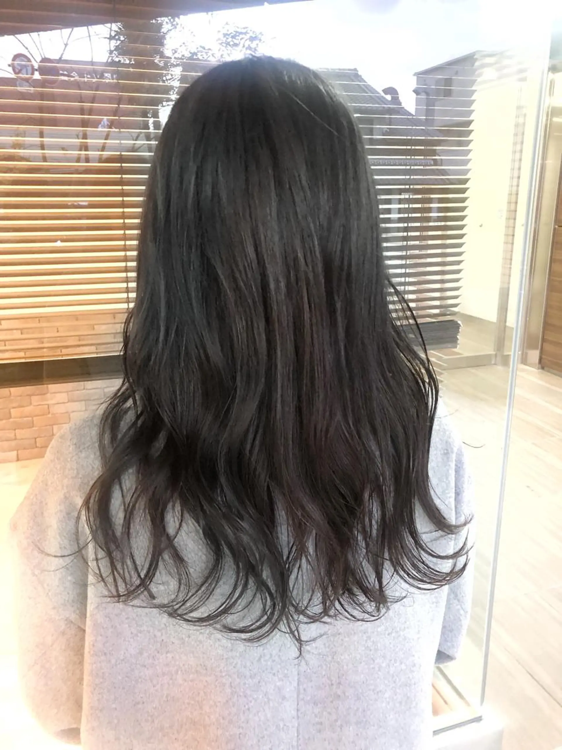 ロング アッシュ ✨レイヤーお任せ✨ 林有里子のヘアスタイル