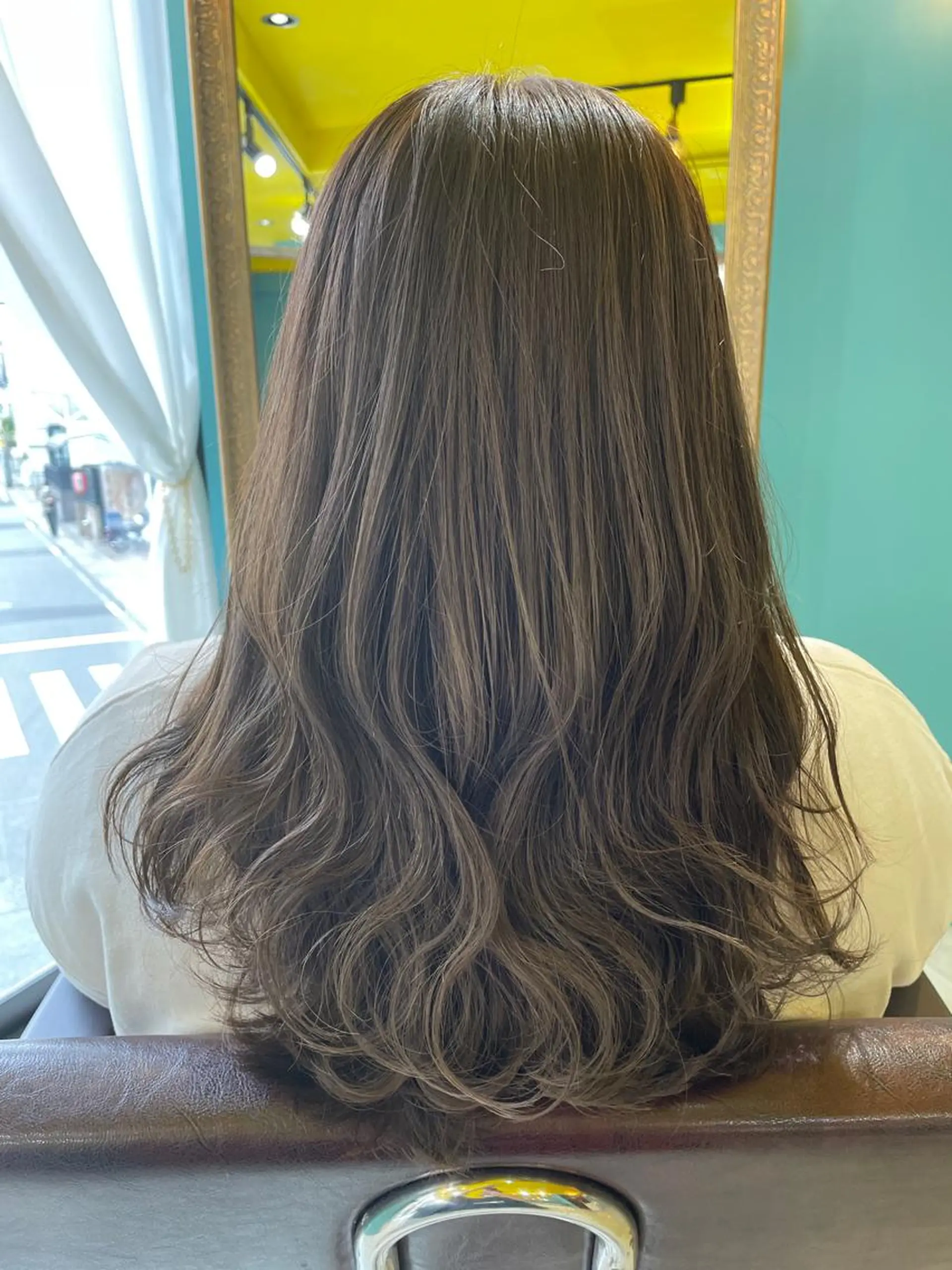 セミロング カラー アッシュ アッシュグレー アッシュグレージュ グレージュ ハイライトカラー ヘアカラー Share  Salon  Reco【GARDEN】所属・末石 智のヘアスタイル