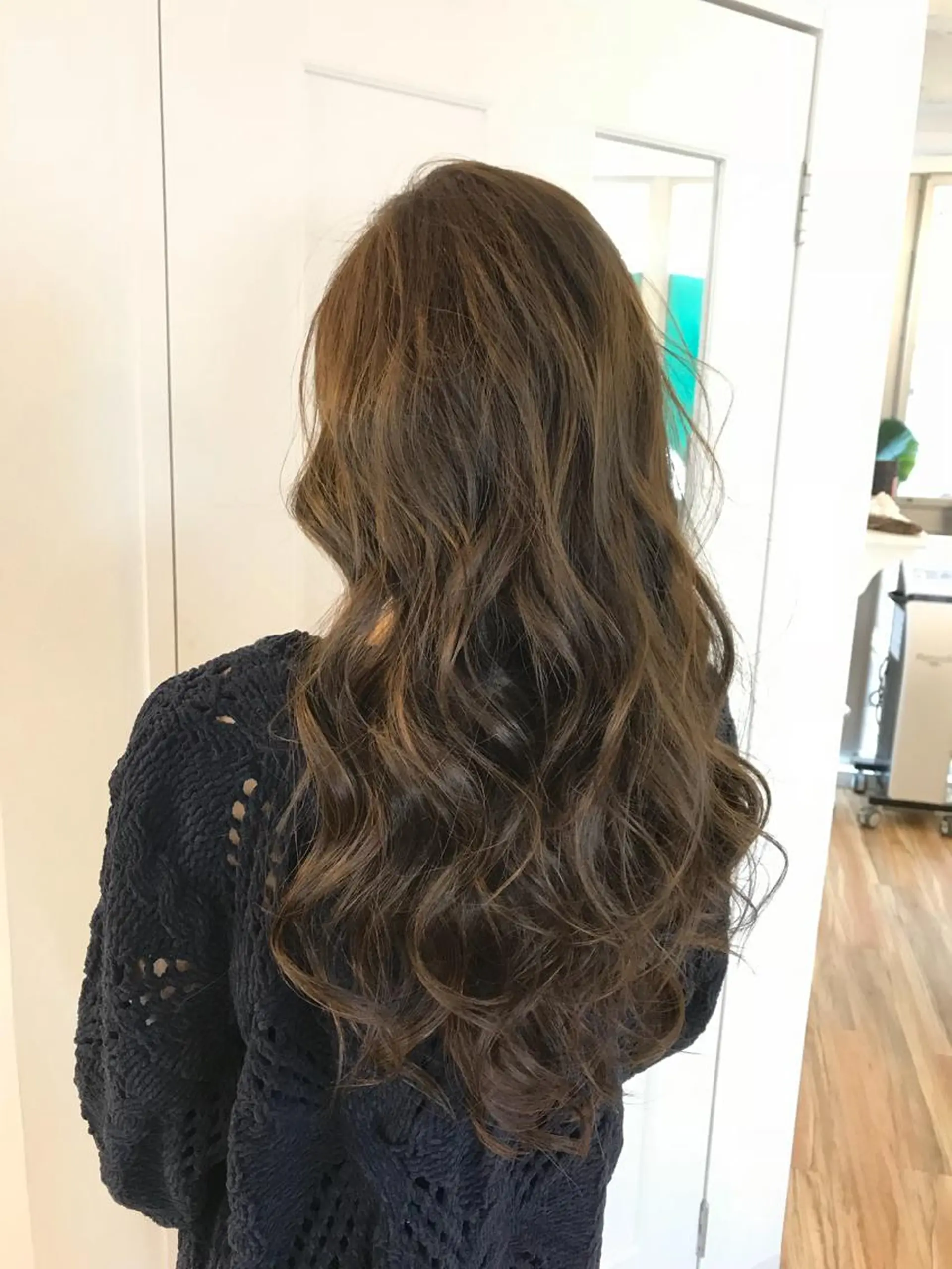 ロング LANI hair resortのヘアスタイル