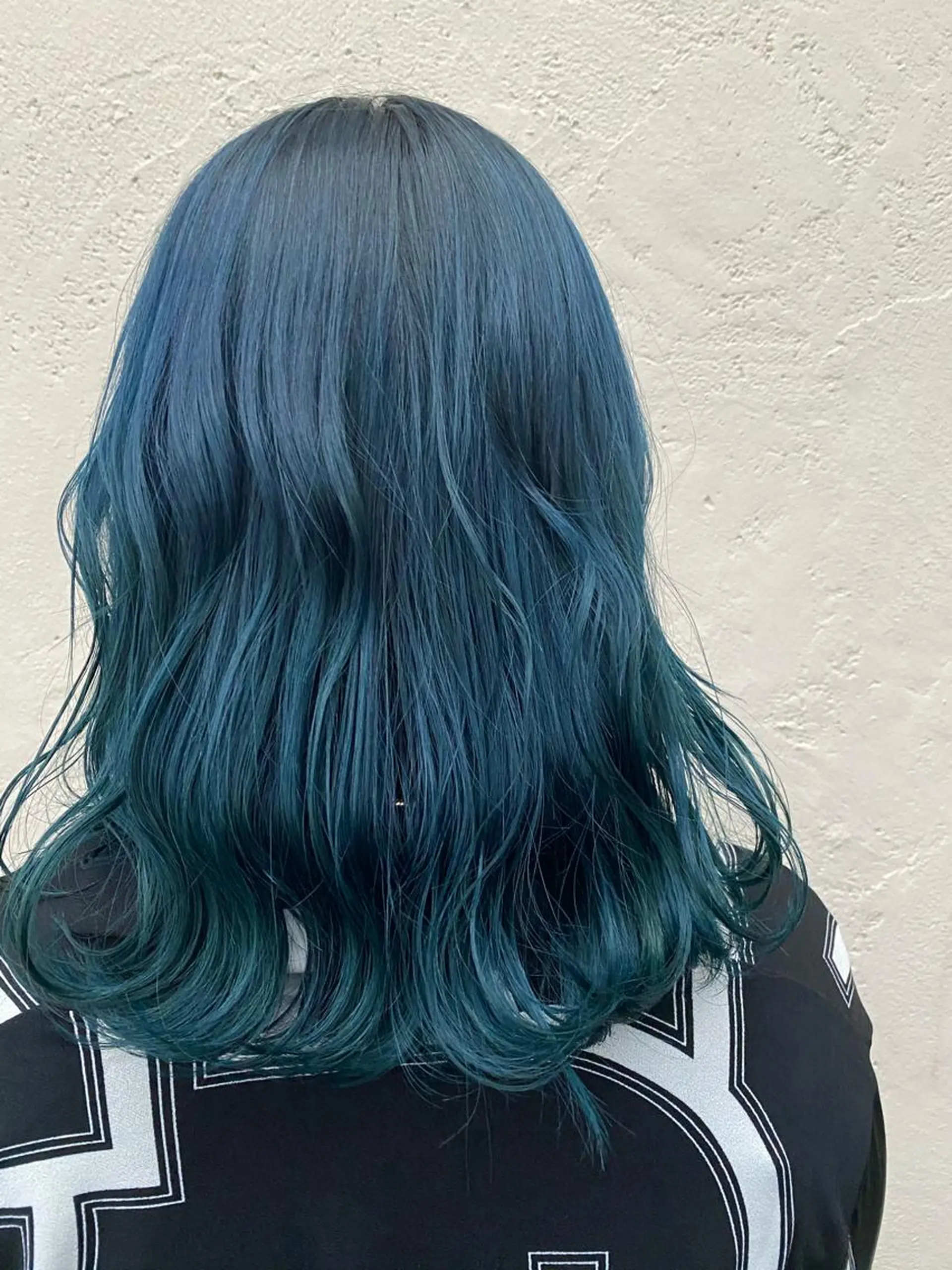 セミロング M. YURIのヘアスタイル