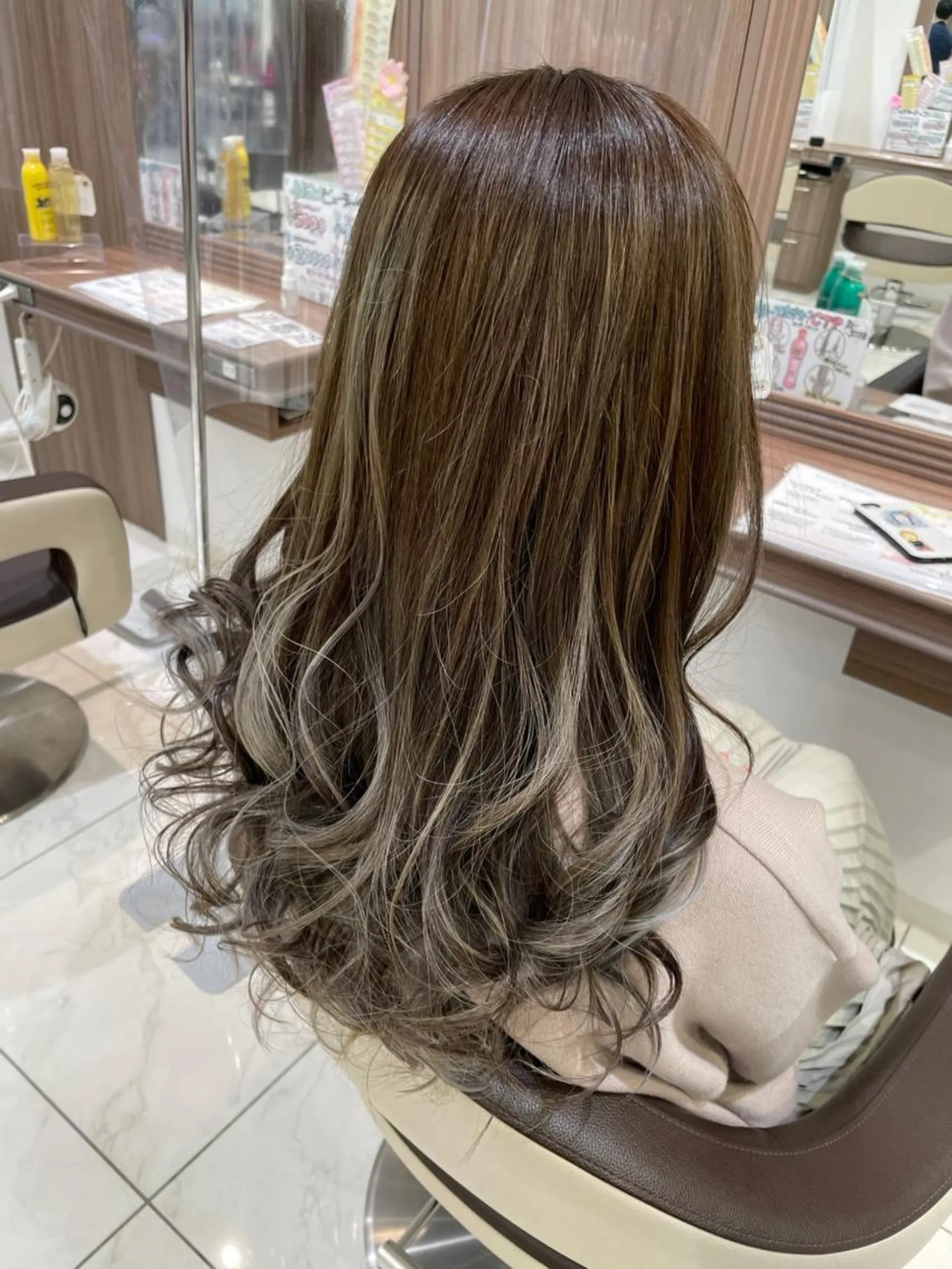 ロング カラー 菊池 遼/透明感 /韓国レイヤー/艶感のヘアスタイル