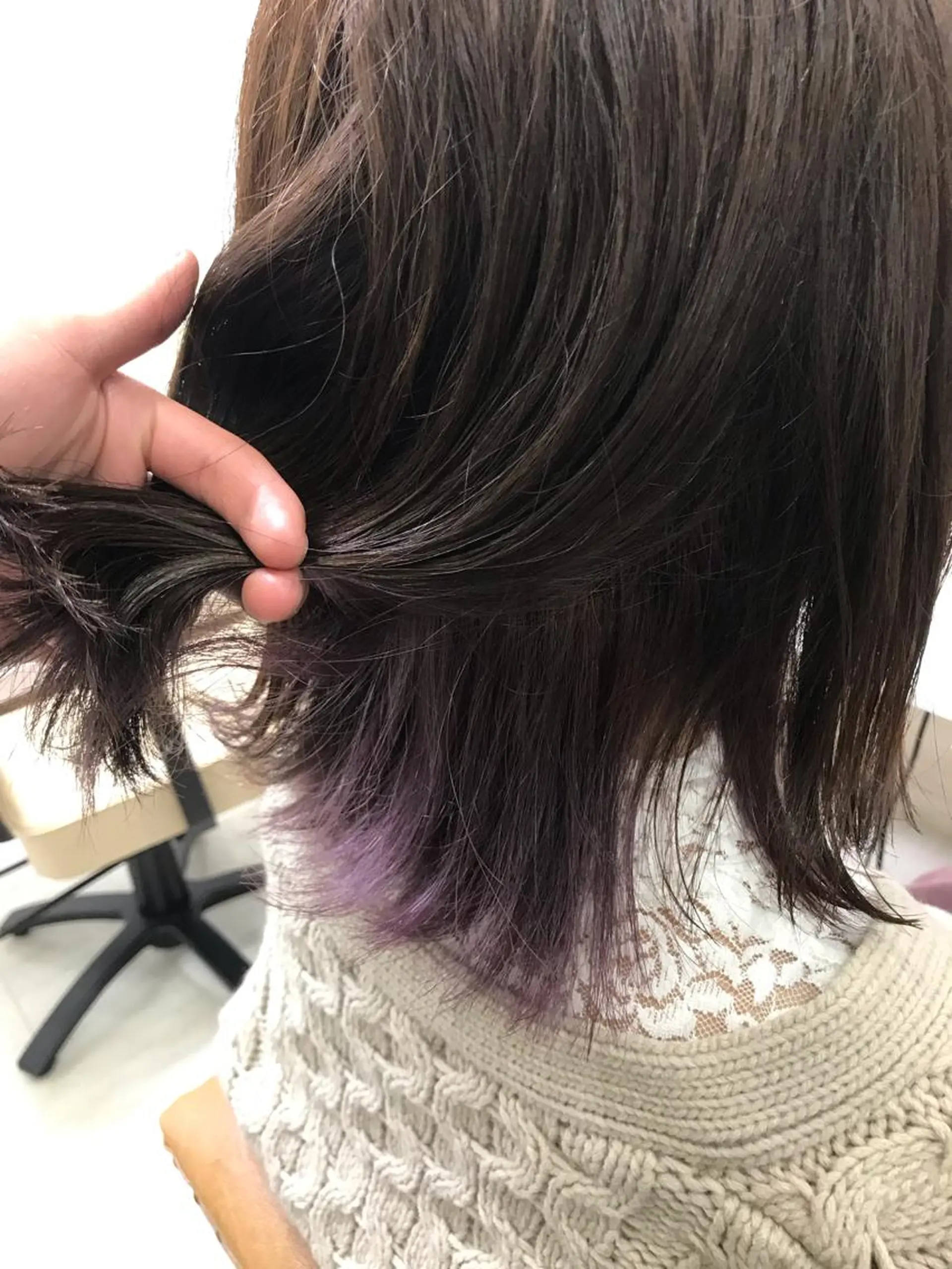 ミディアム カラー インナーカラー 外ハネヘア 中野 健人のヘアスタイル