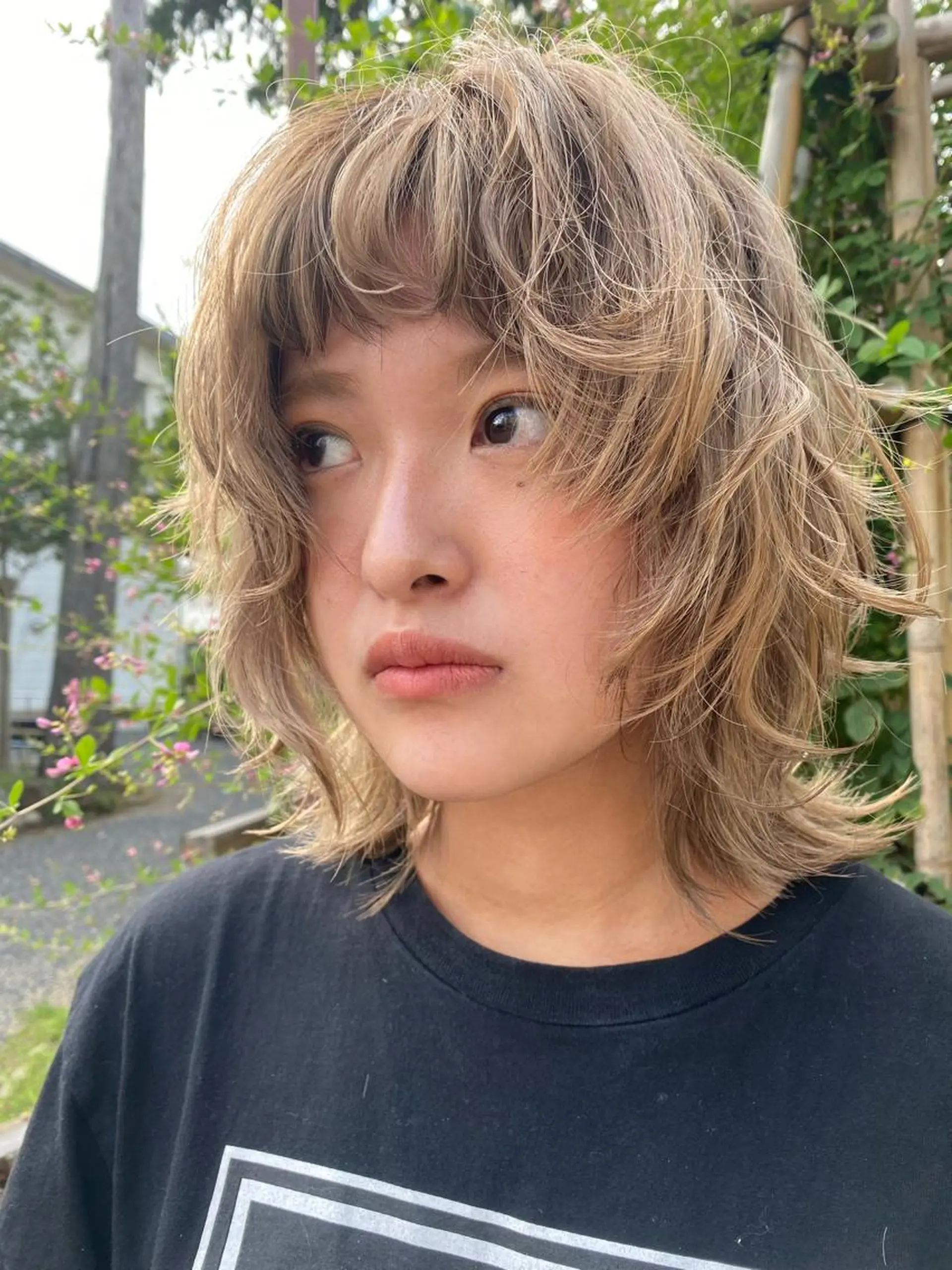 ミディアム M. YURIのヘアスタイル