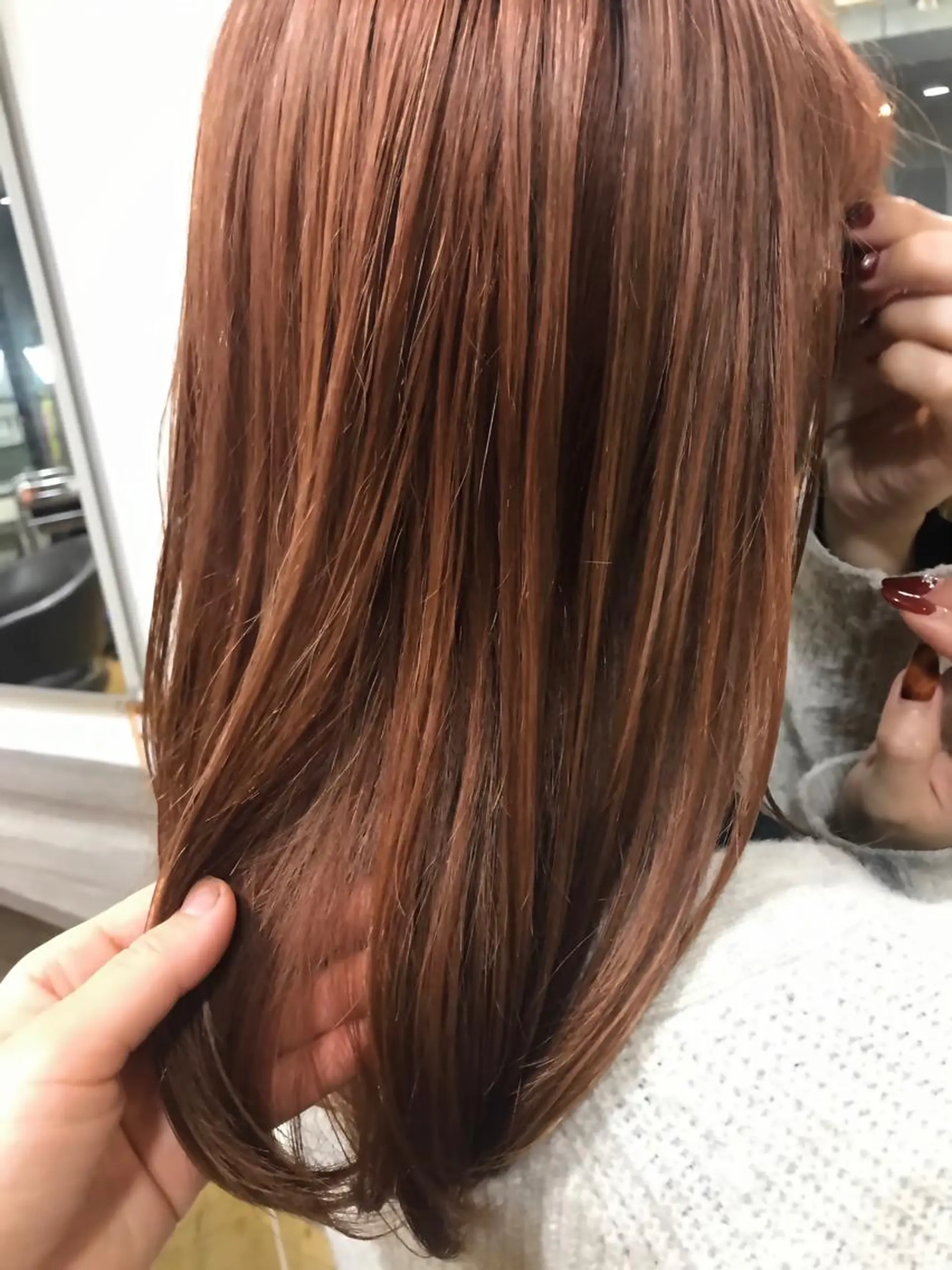 ミディアム カラー ブリーチ 透明感カラー オレンジ ナガミネアリサ/ 学芸大学/海外ヘアのヘアスタイル