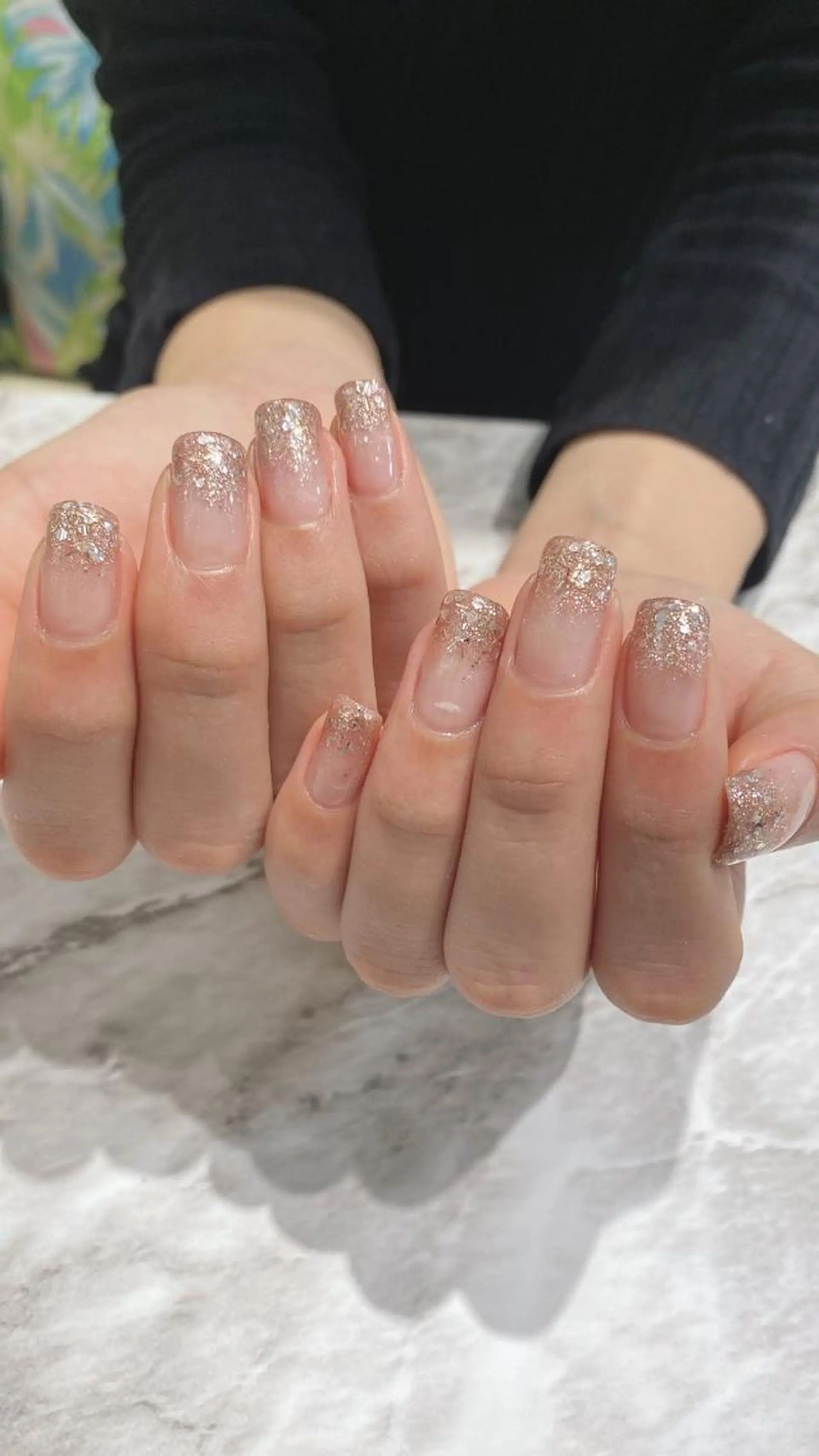 ネイル ゴールド ラメ(グリッター) ラメグラデーション ピンク ハンドネイル フットネイル ハンドケア nail salon  AlgeTy所属・✴︎:.｡. MAKI.｡.:✴︎のネイルデザイン