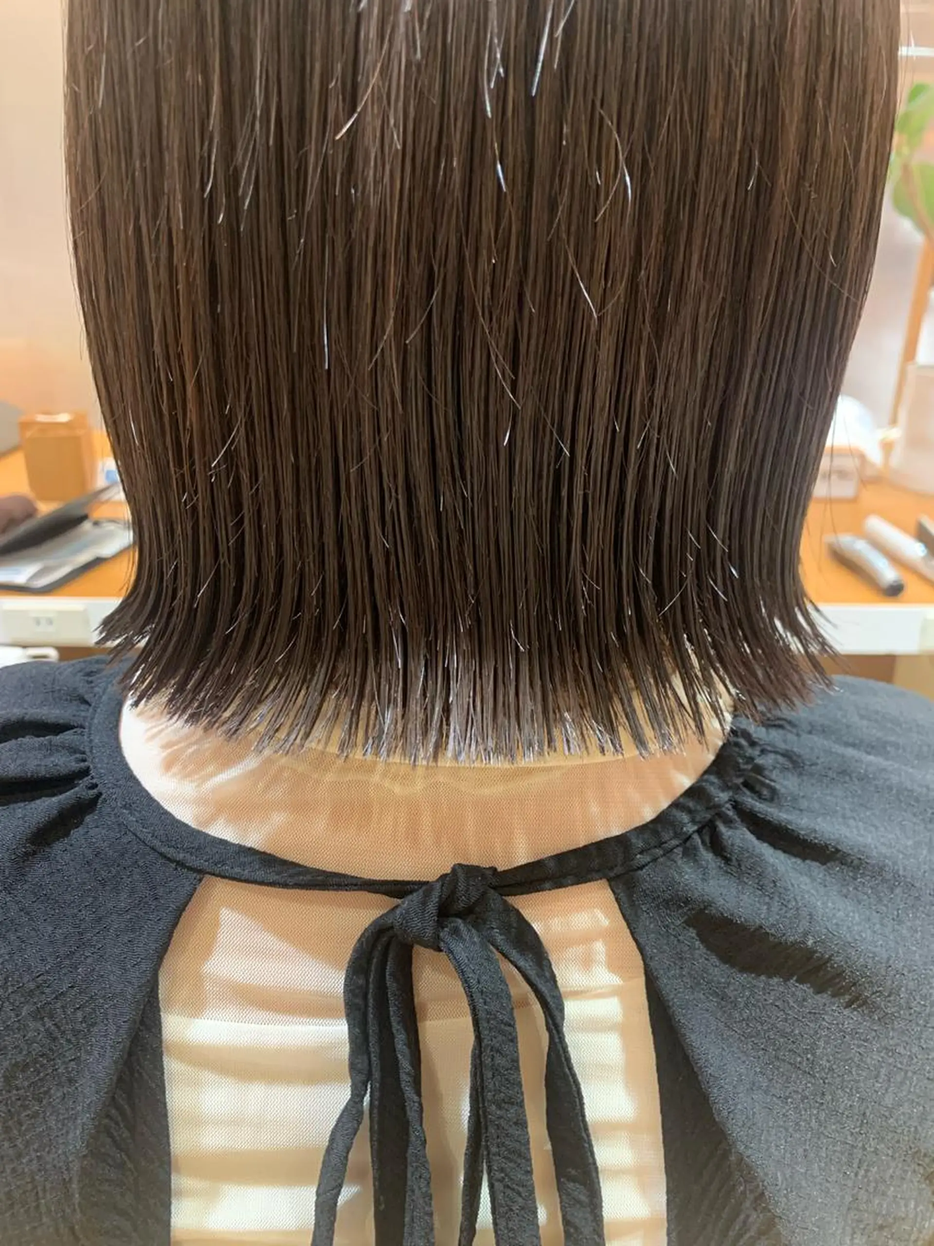 ミディアム 吉田 愛花のヘアスタイル