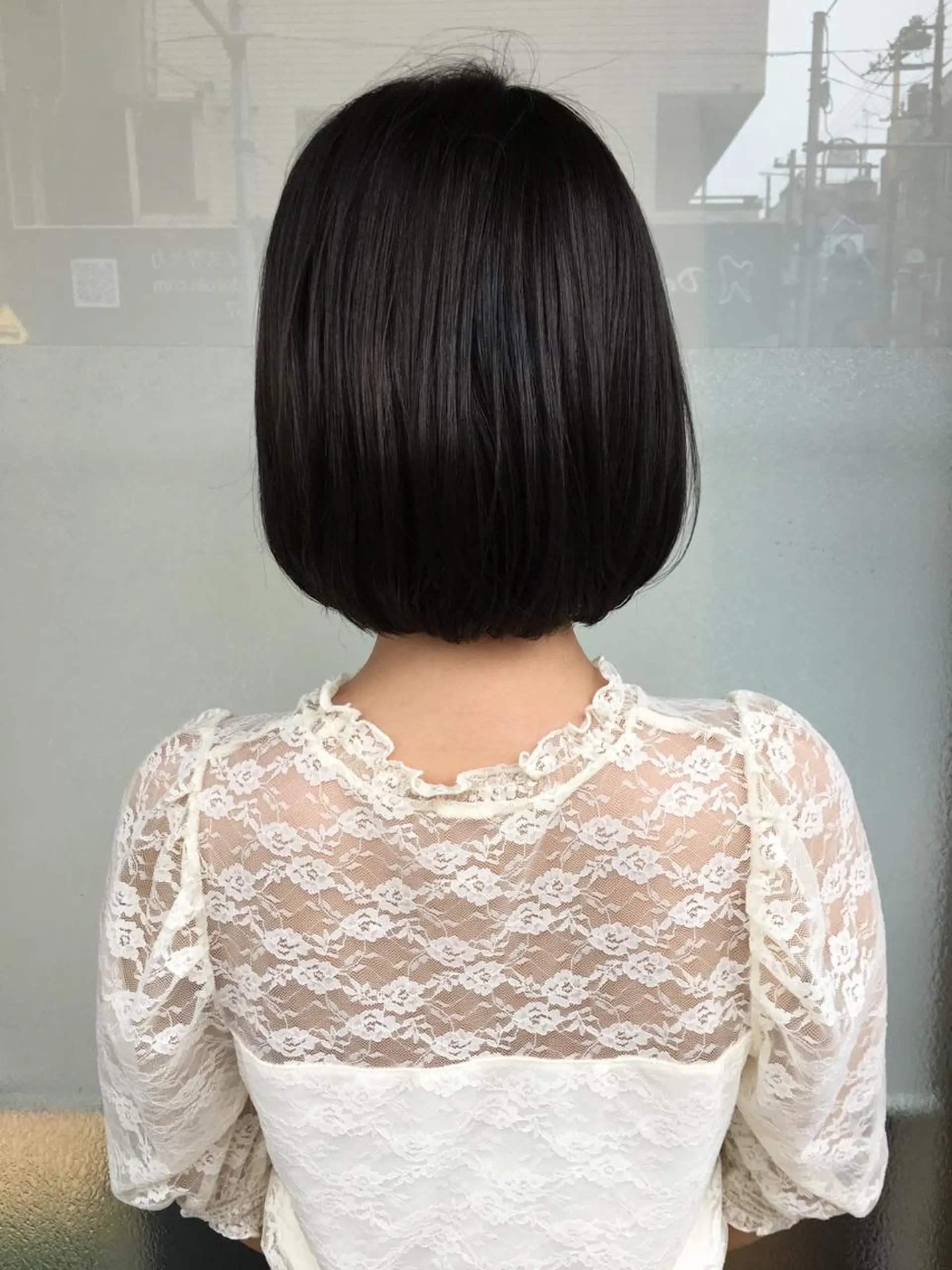 ショート カラー ブルーカラー ブルージュ ボブ 寺内 紳悟のヘアスタイル