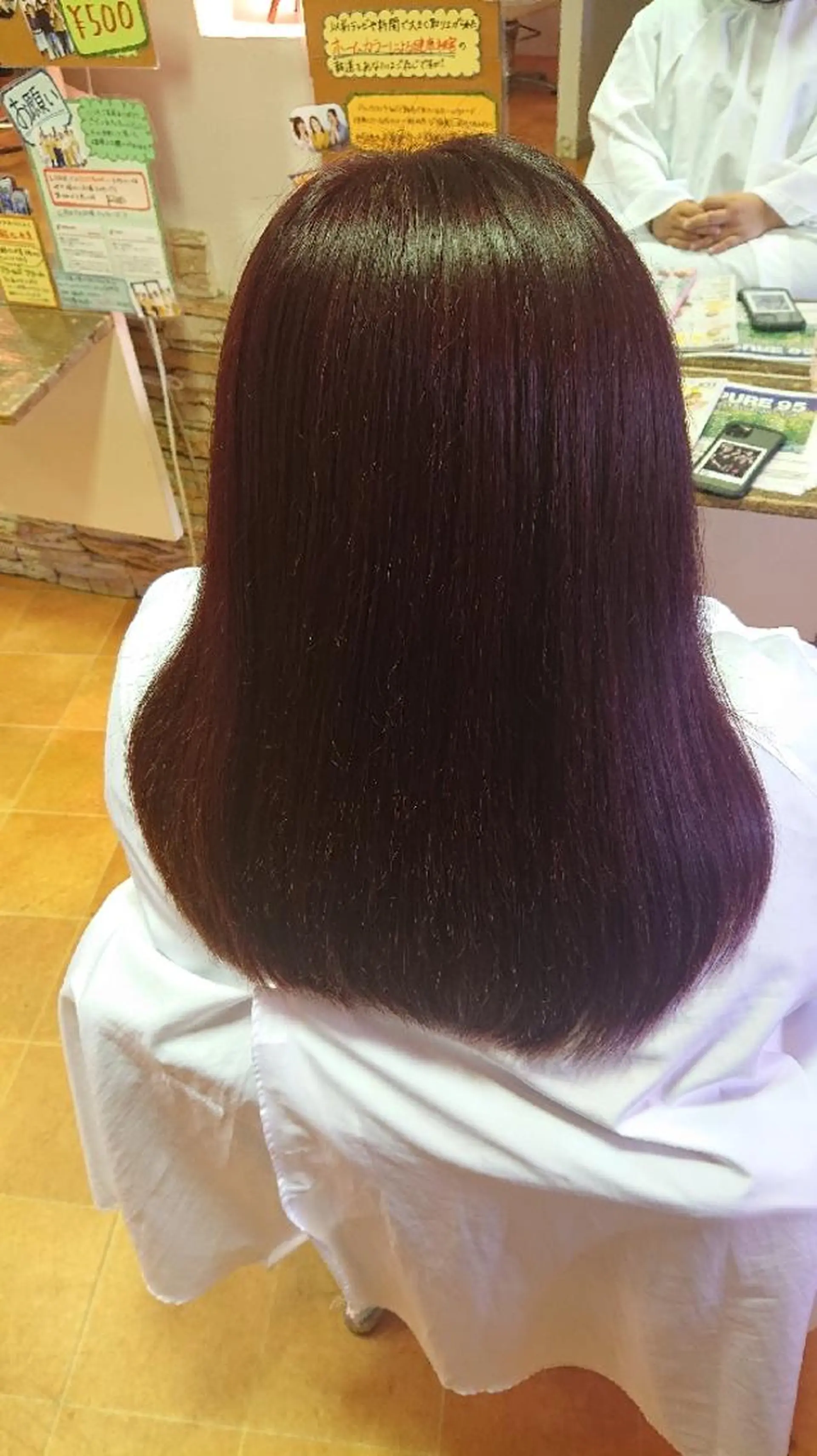 ミディアム カラー アッシュ ベージュカラー 山口 彩海のヘアスタイル