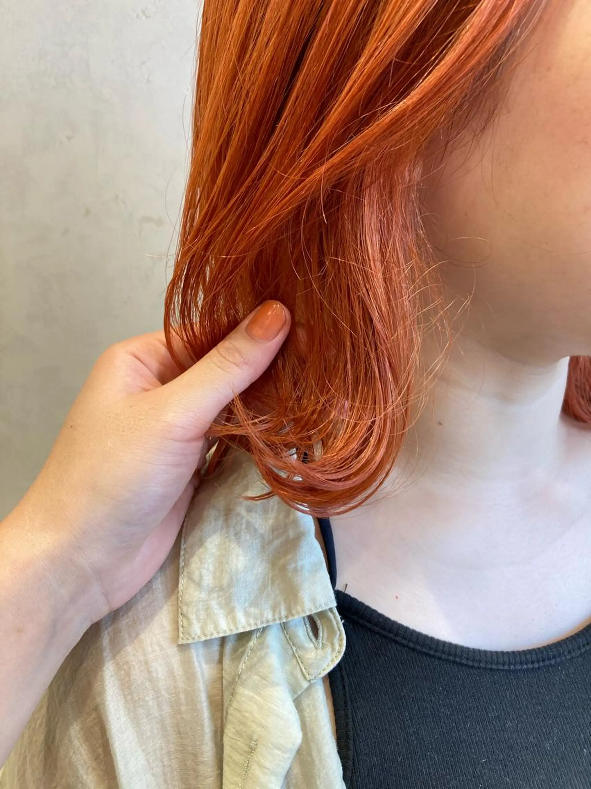 ミディアム カラー オレンジ nono/パーマ /顔まわりカット🐈のヘアスタイル