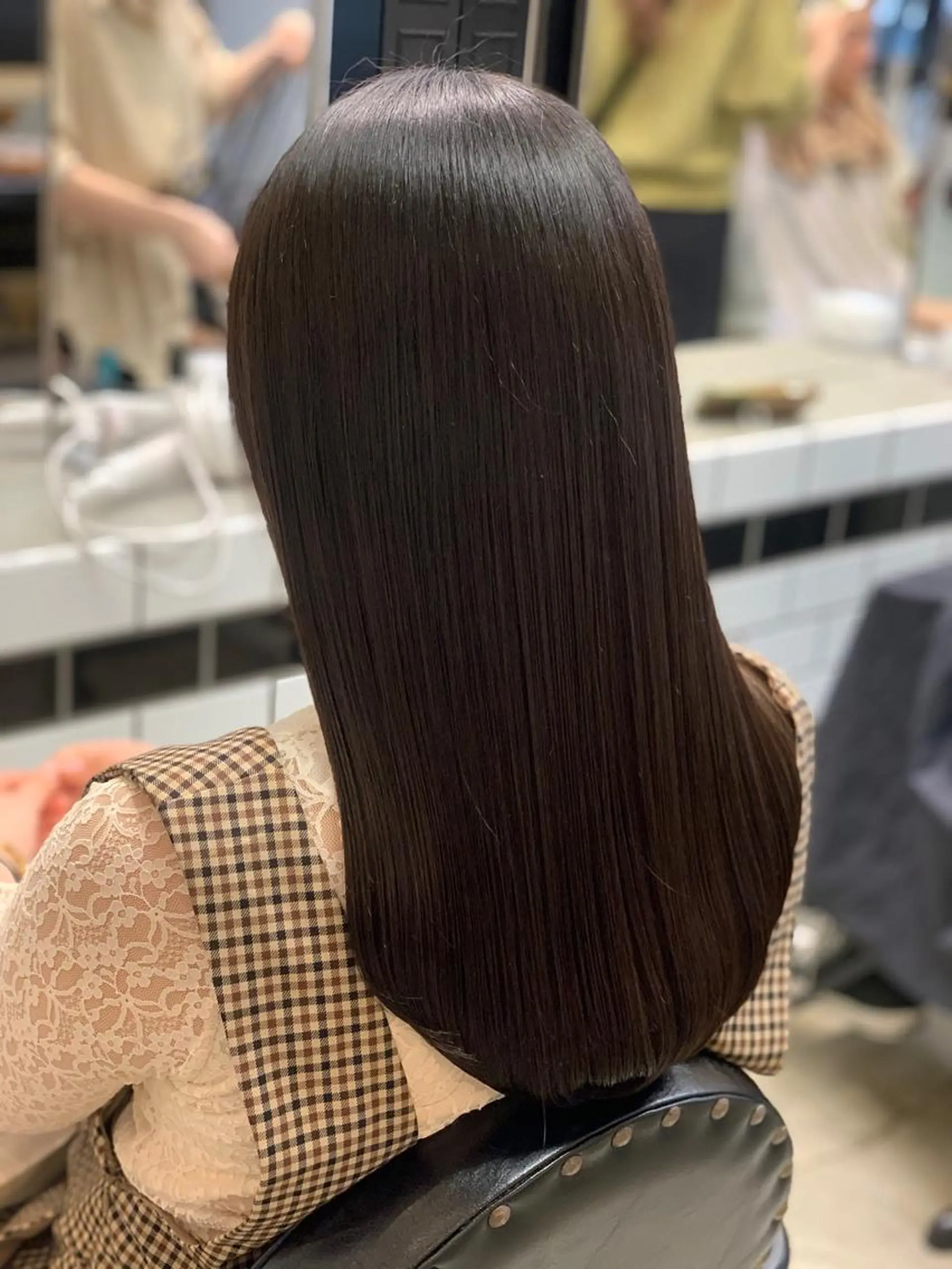 セミロング カラー メンズ眉毛ITSUK Iメンズ専門　新宿の眉毛・アイブロウイメージ