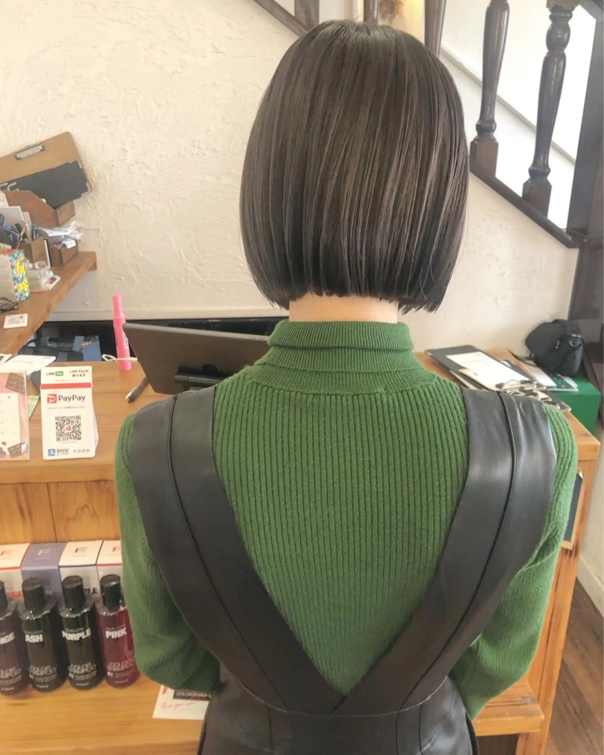 ショート カラー ダークグレー ダークグレージュ グレージュ カット ヘアカラー トリートメント 江原 彩華のヘアスタイル