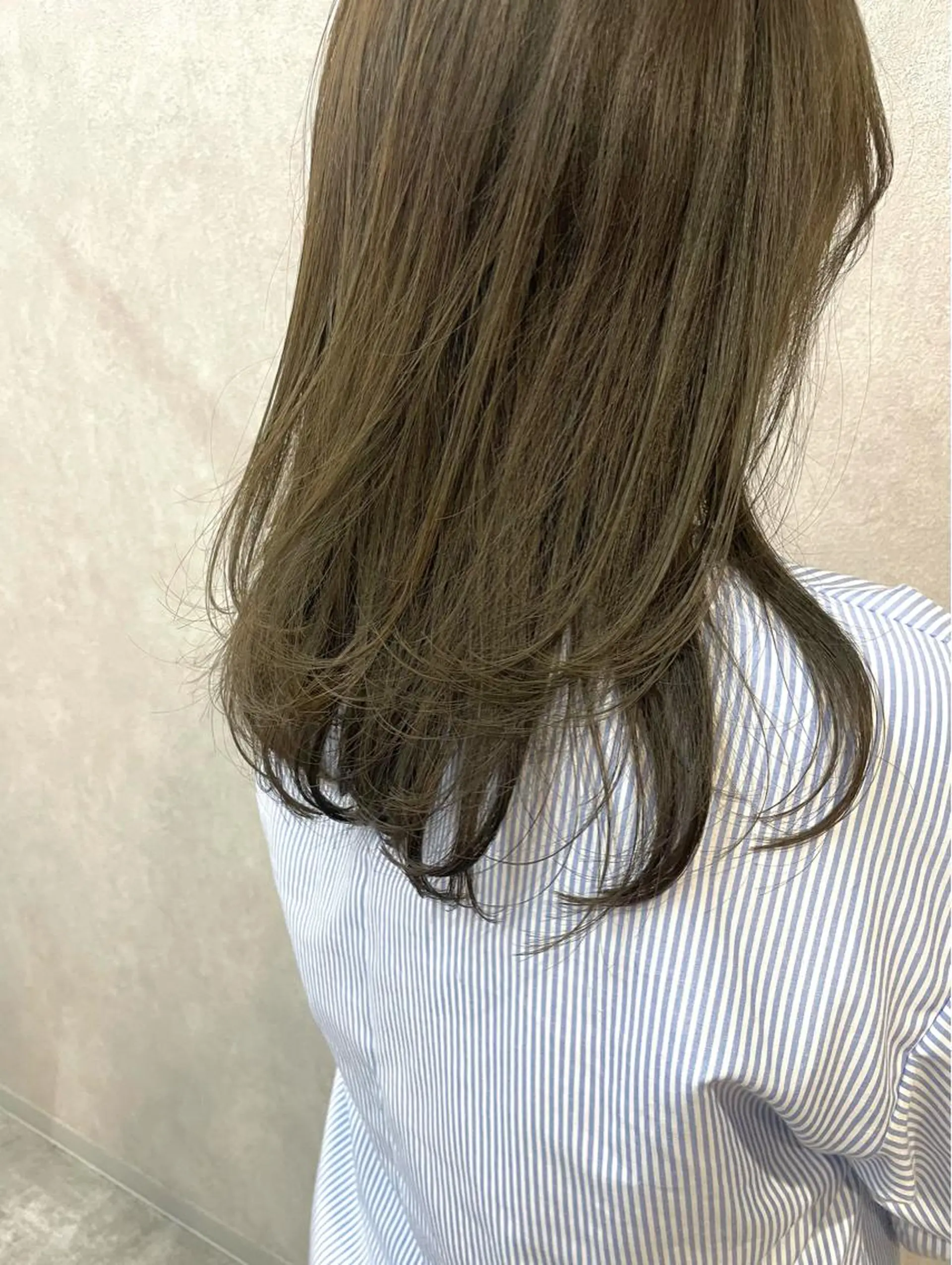 ミディアム カラー いなみね はるきのヘアスタイル