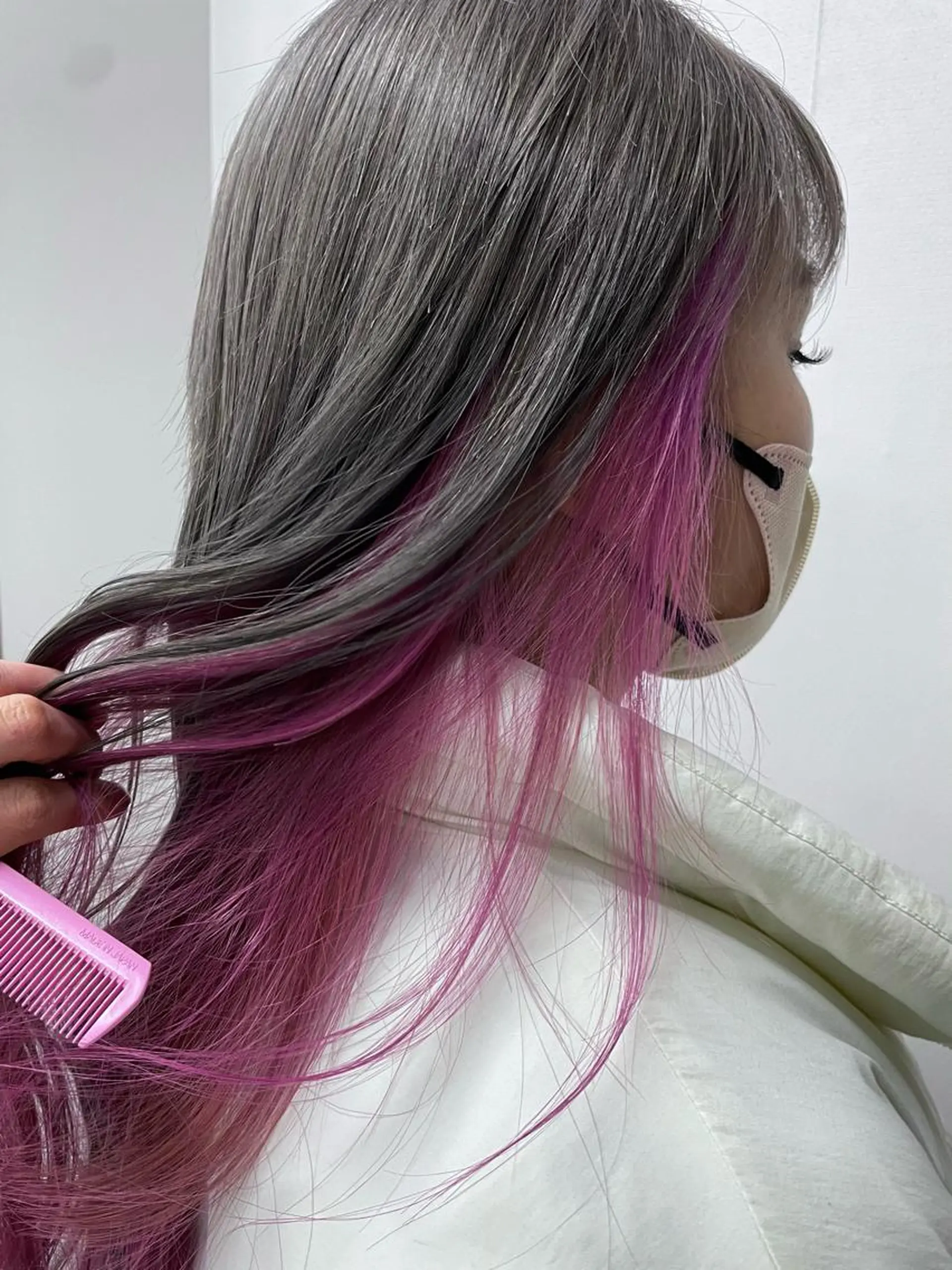 カラー グレージュ ミルクティーグレージュ ピンクカラー オノ アカネのヘアスタイル