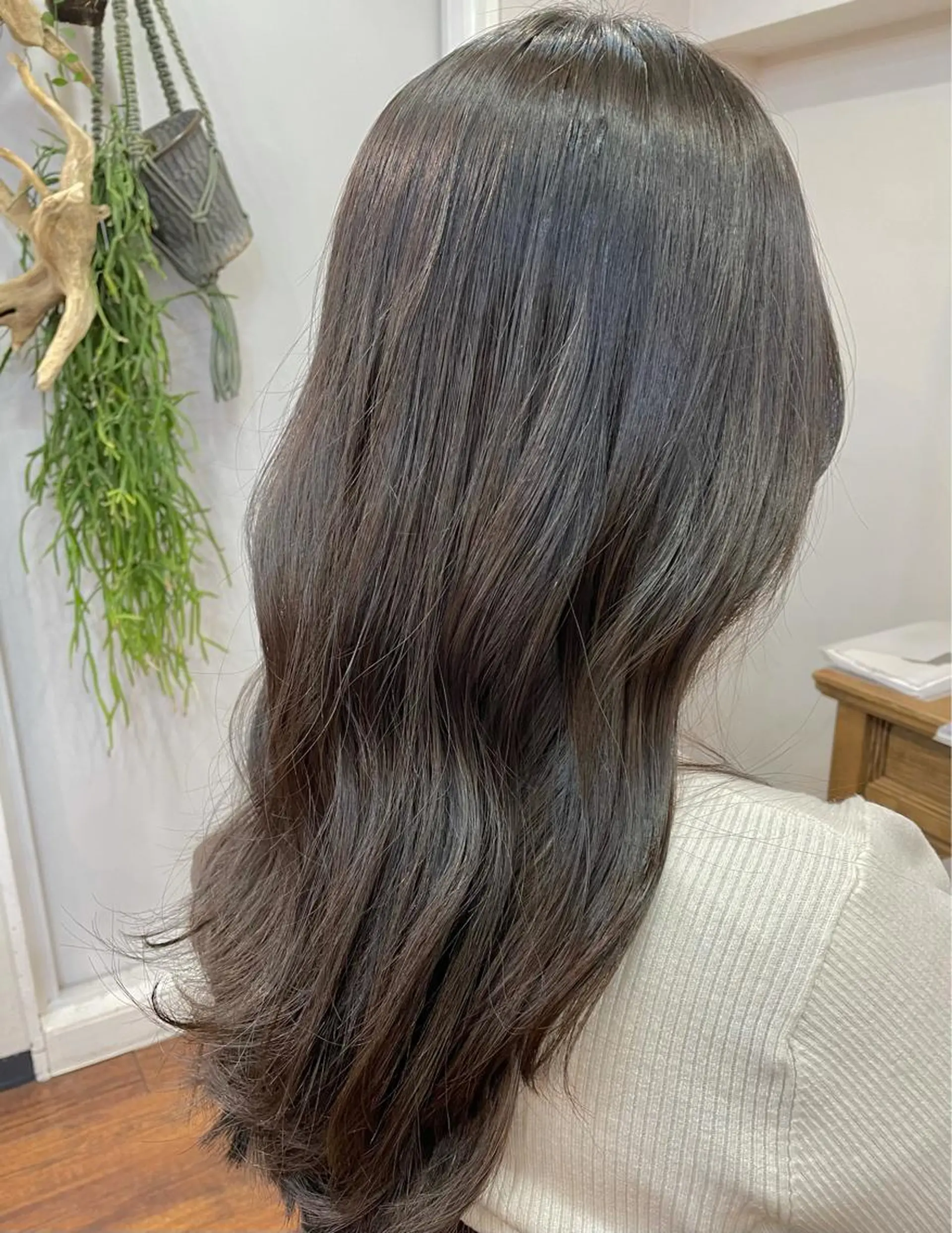 ロング 【韓国ヘア×透明感 カラー】笹谷 莉未のヘアスタイル