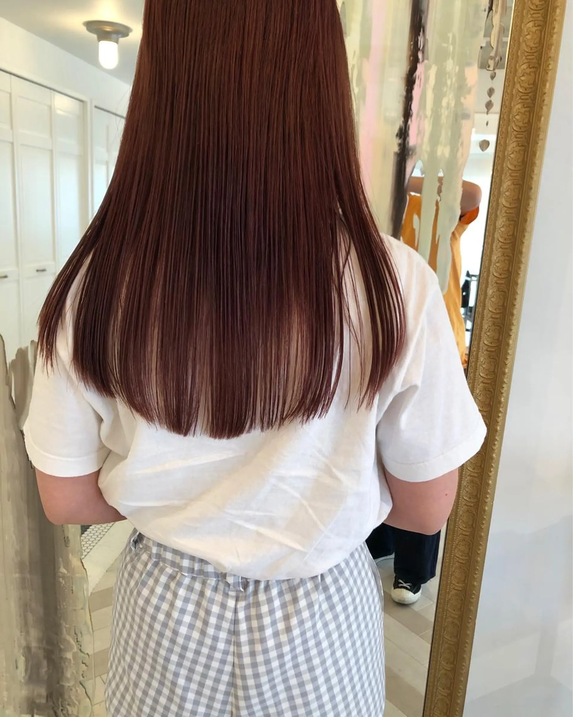 セミロング カラー ブリーチ ピンクカラー Memories 銀座のヘアスタイル