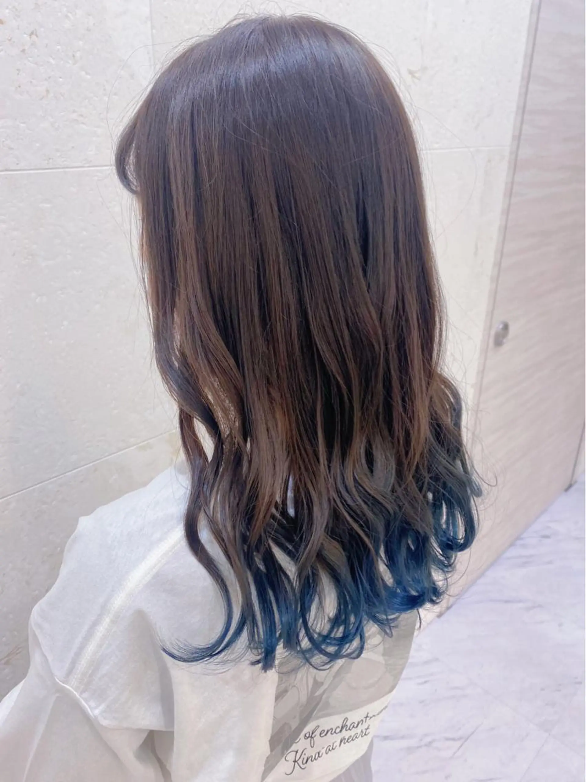 セミロング カラー shanti 渡辺新也✂️のヘアスタイル