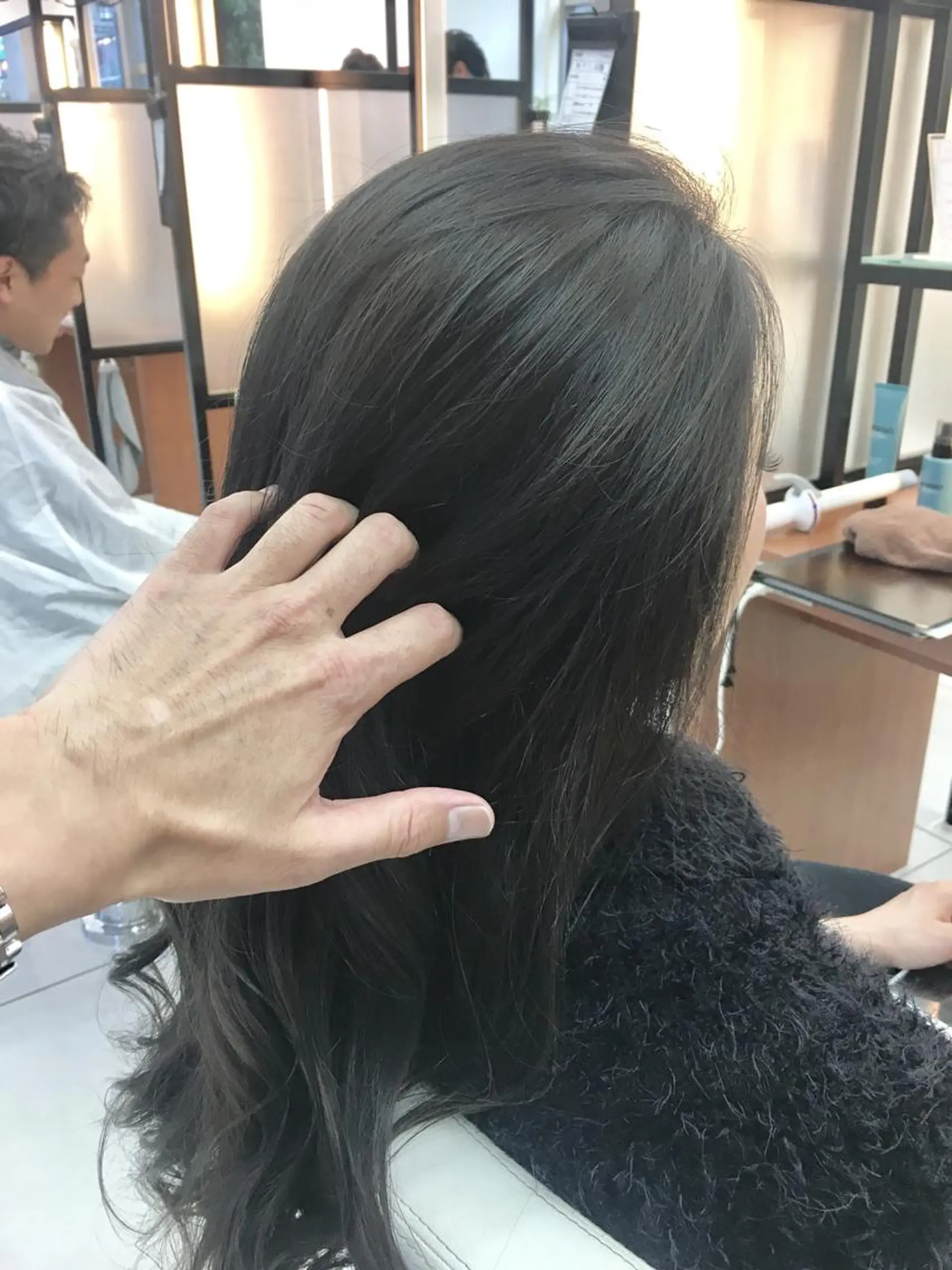 カラー グレージュ イルミナカラー 縮毛矯正 N° jillva ♦️川端裕司♦️のヘアスタイル