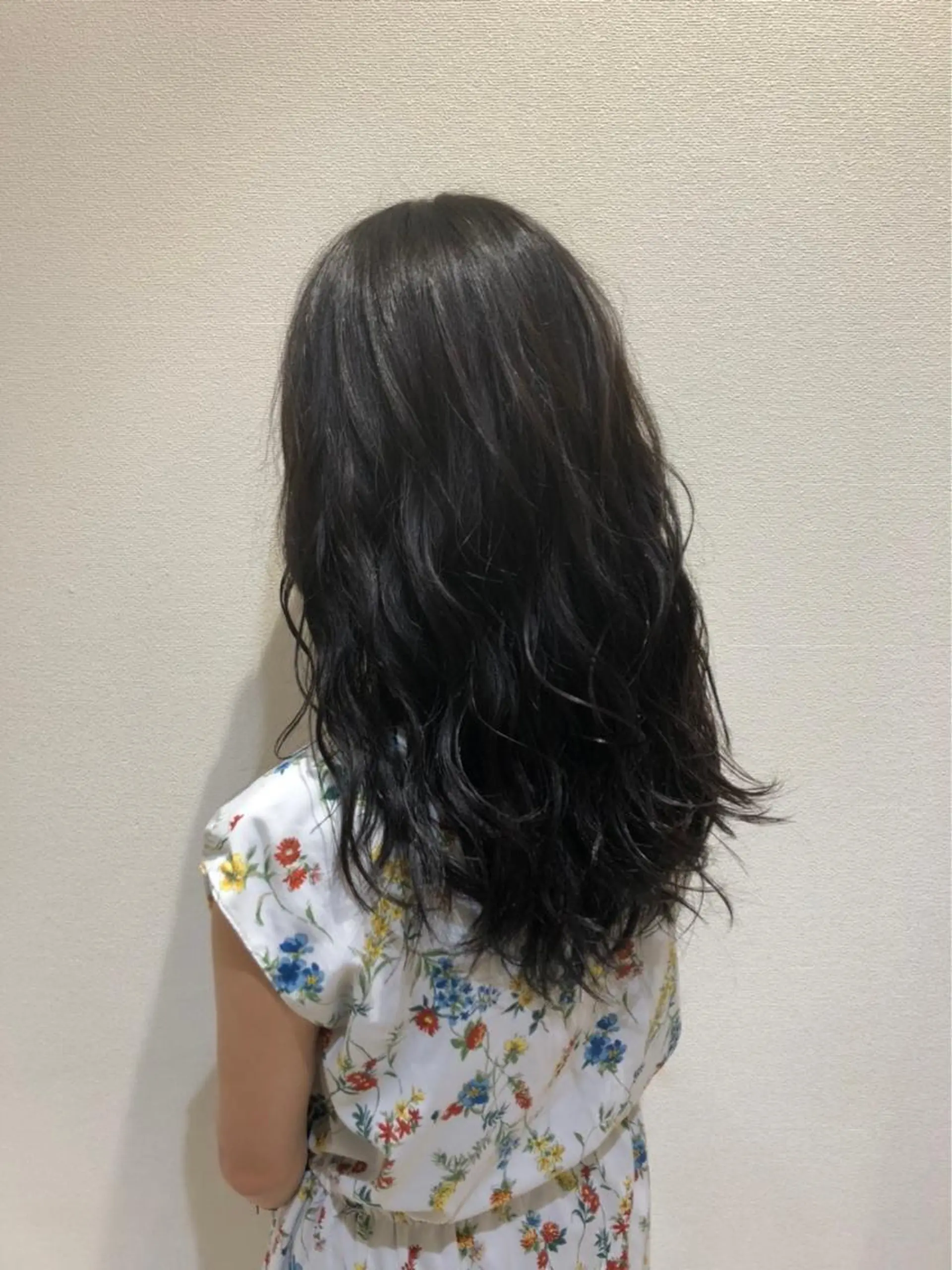 ロング カラー ヘアアレンジ 小白井 由美のヘアスタイル