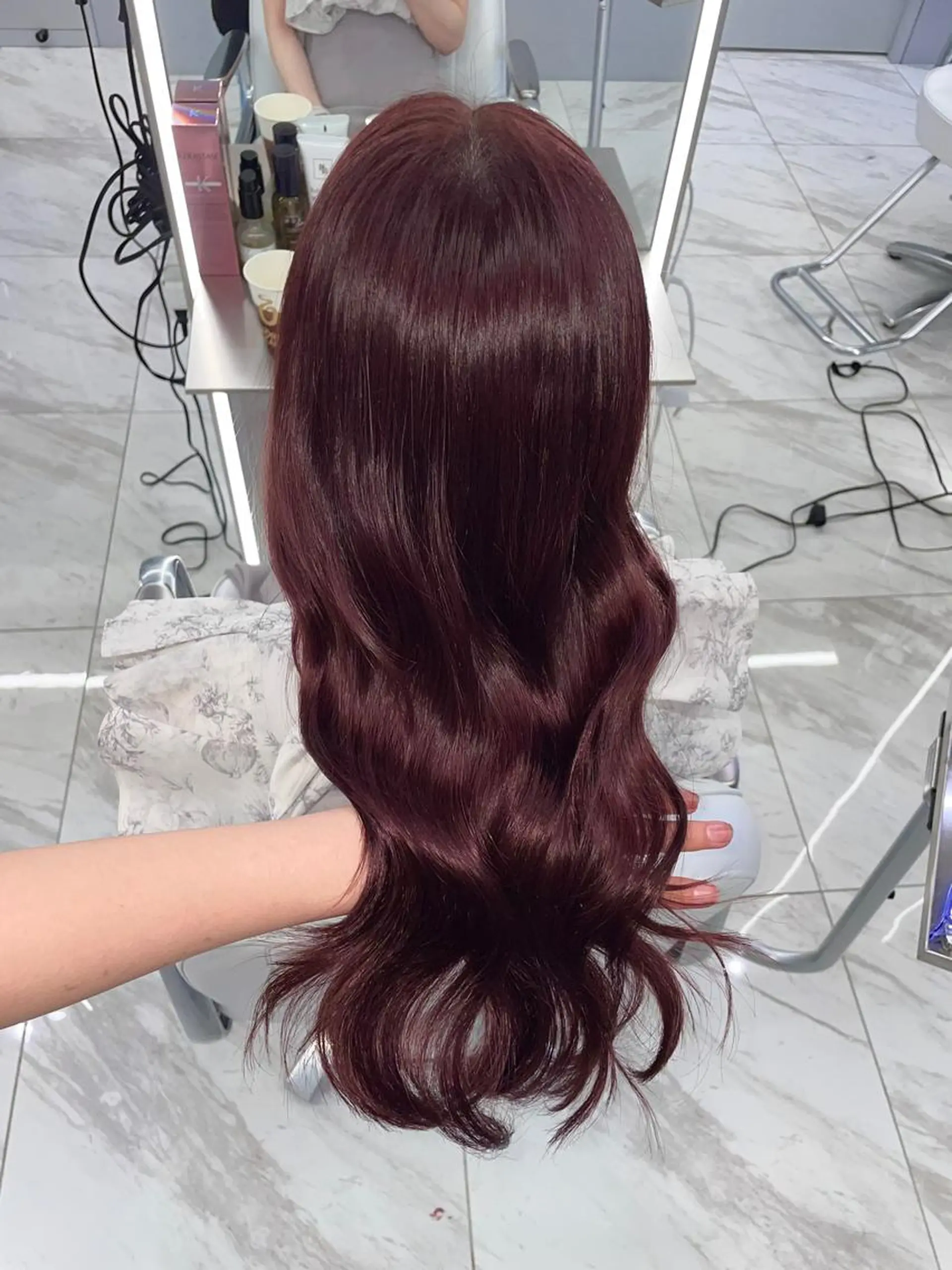 ロング ヘアカラー トリートメント 菜々🫧新宿 透明感ケアブリーチのヘアスタイル