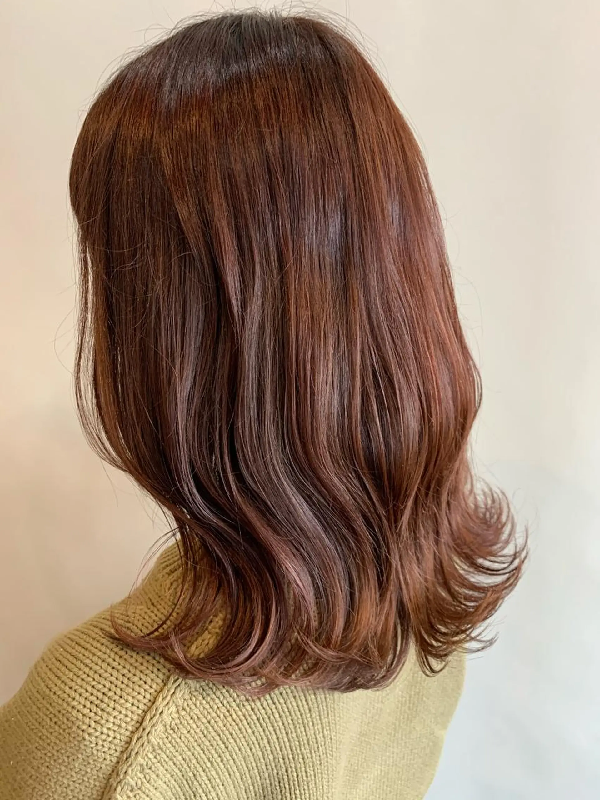 セミロング カラー レッドカラー ヘアカラー トリートメント FLAGS YAMATOのヘアスタイル