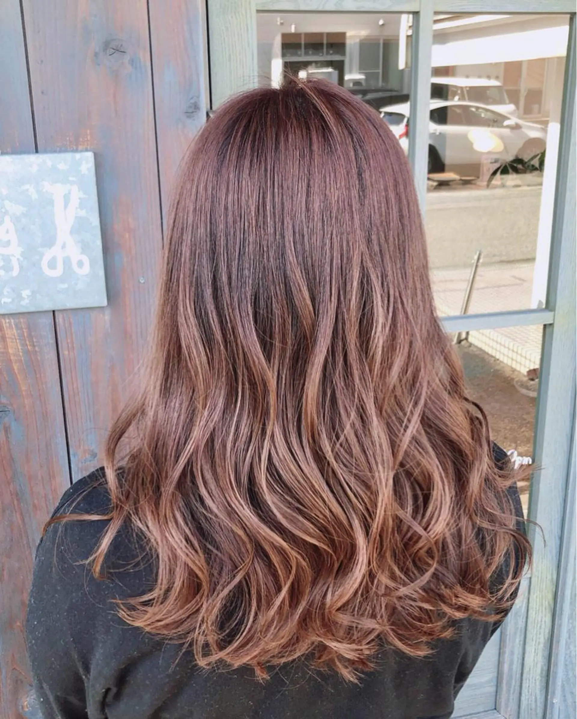 ロング 永井 亜実のヘアスタイル