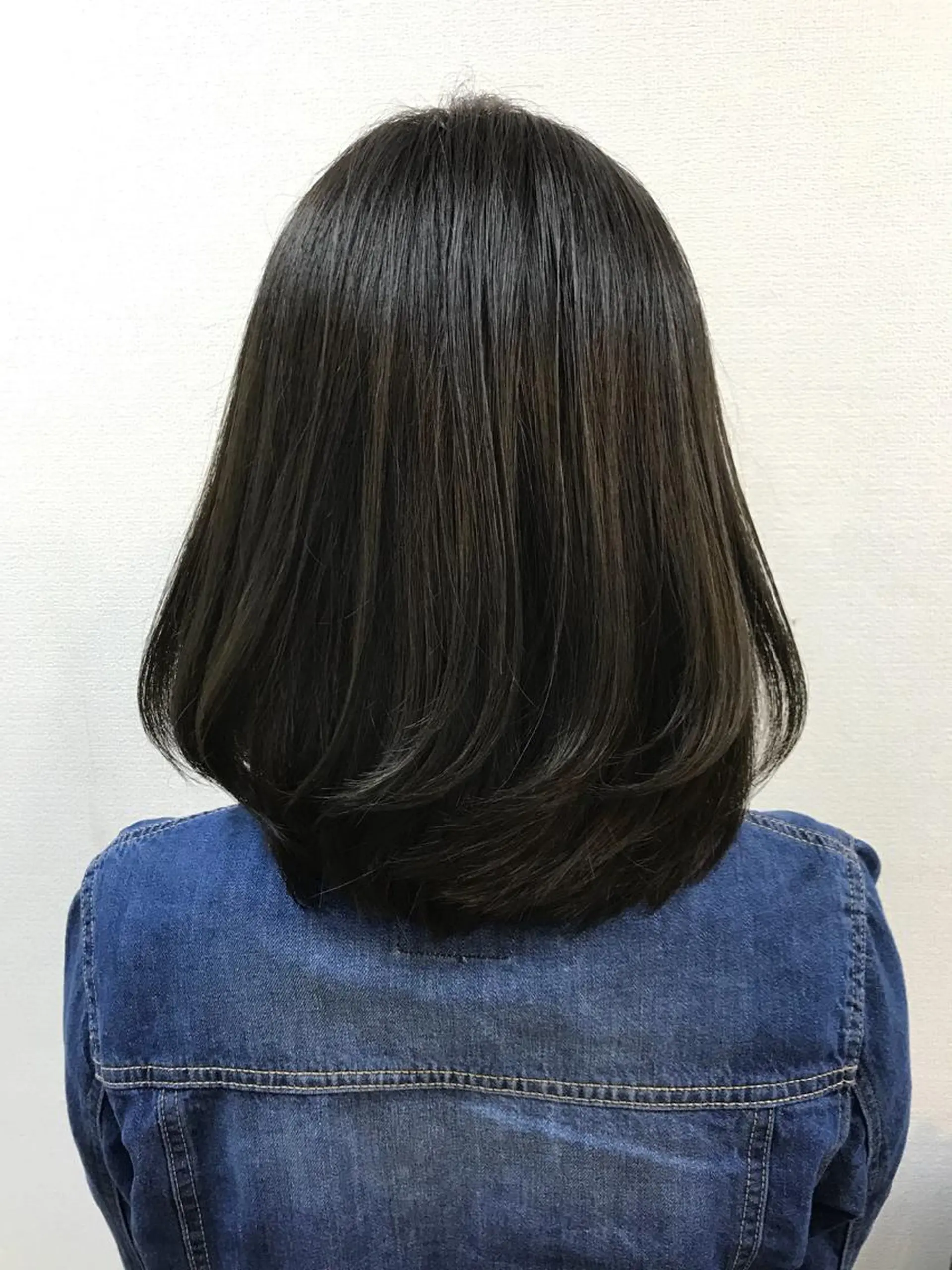 ミディアム カラー カット ヘアカラー トリートメント 吉森 満俊のヘアスタイル