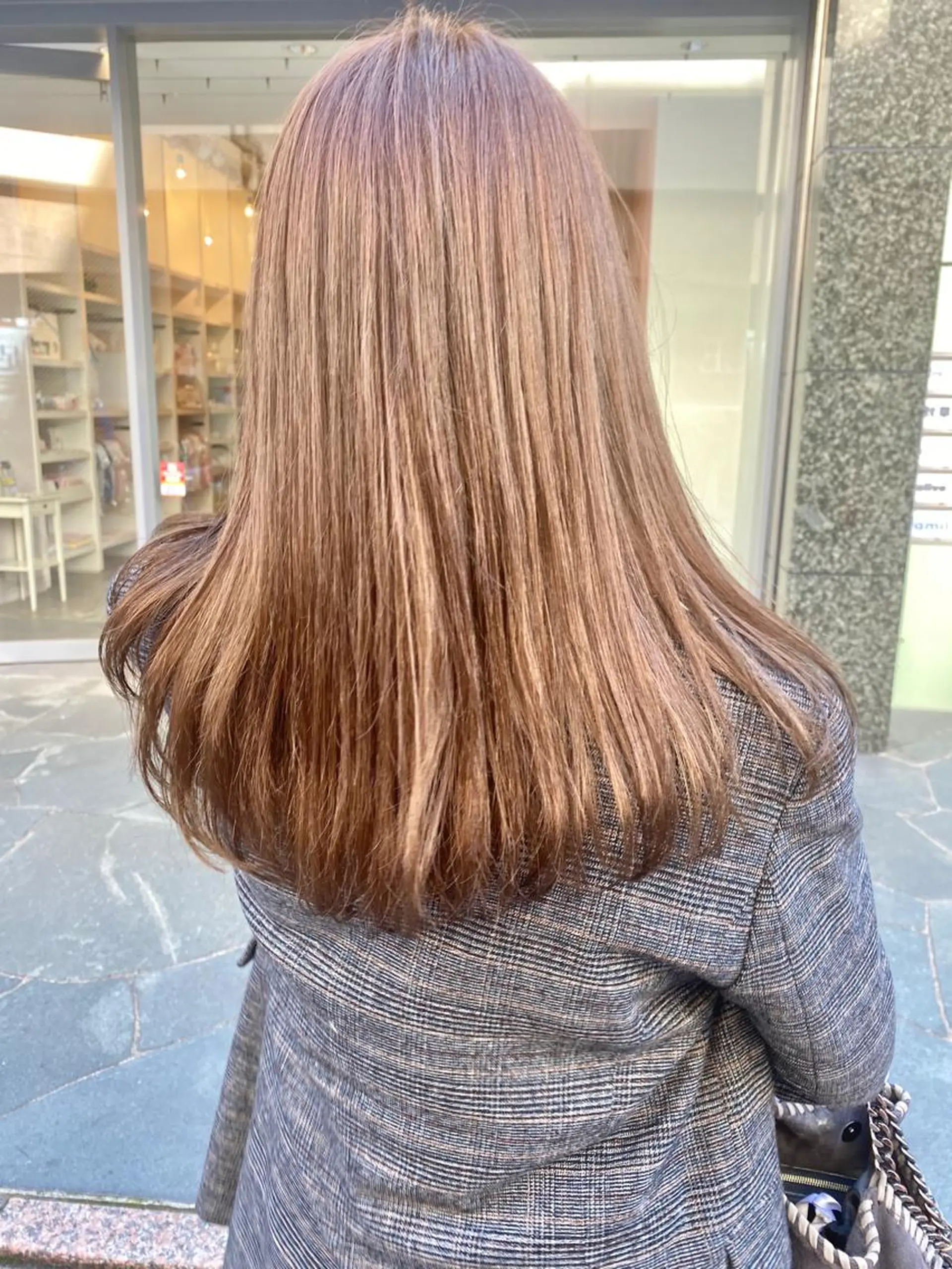ロング カラー カット ヘアカラー トリートメント コマツリサ ROCCO eastのヘアスタイル
