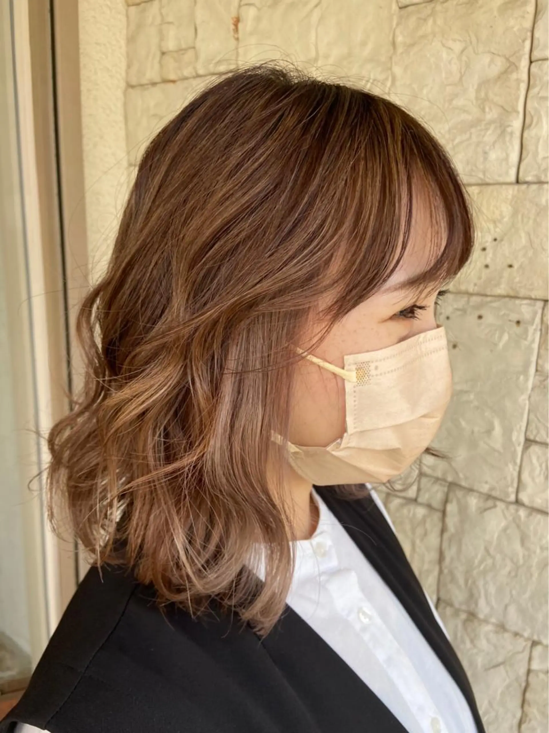 ミディアム カット ヘアカラー 井上 真利のヘアスタイル