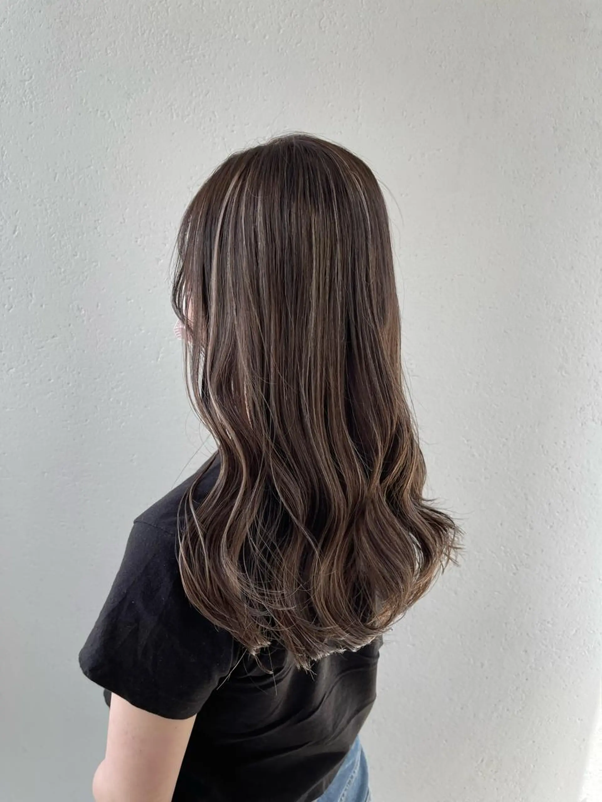 ロング カラー ハイライトカラー ハイライト 市村 香多のヘアスタイル