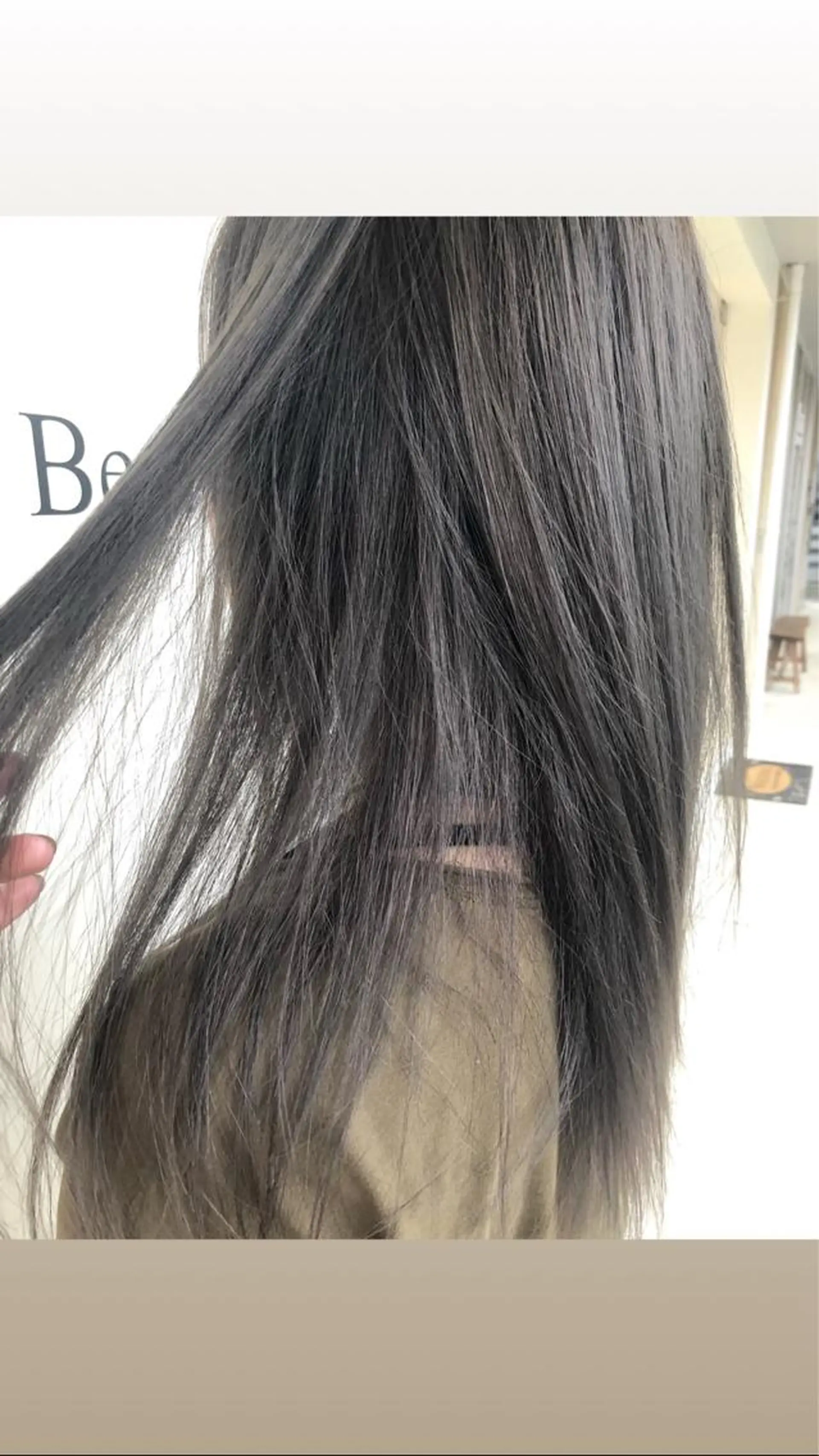 カラー 早川 真幸のヘアスタイル