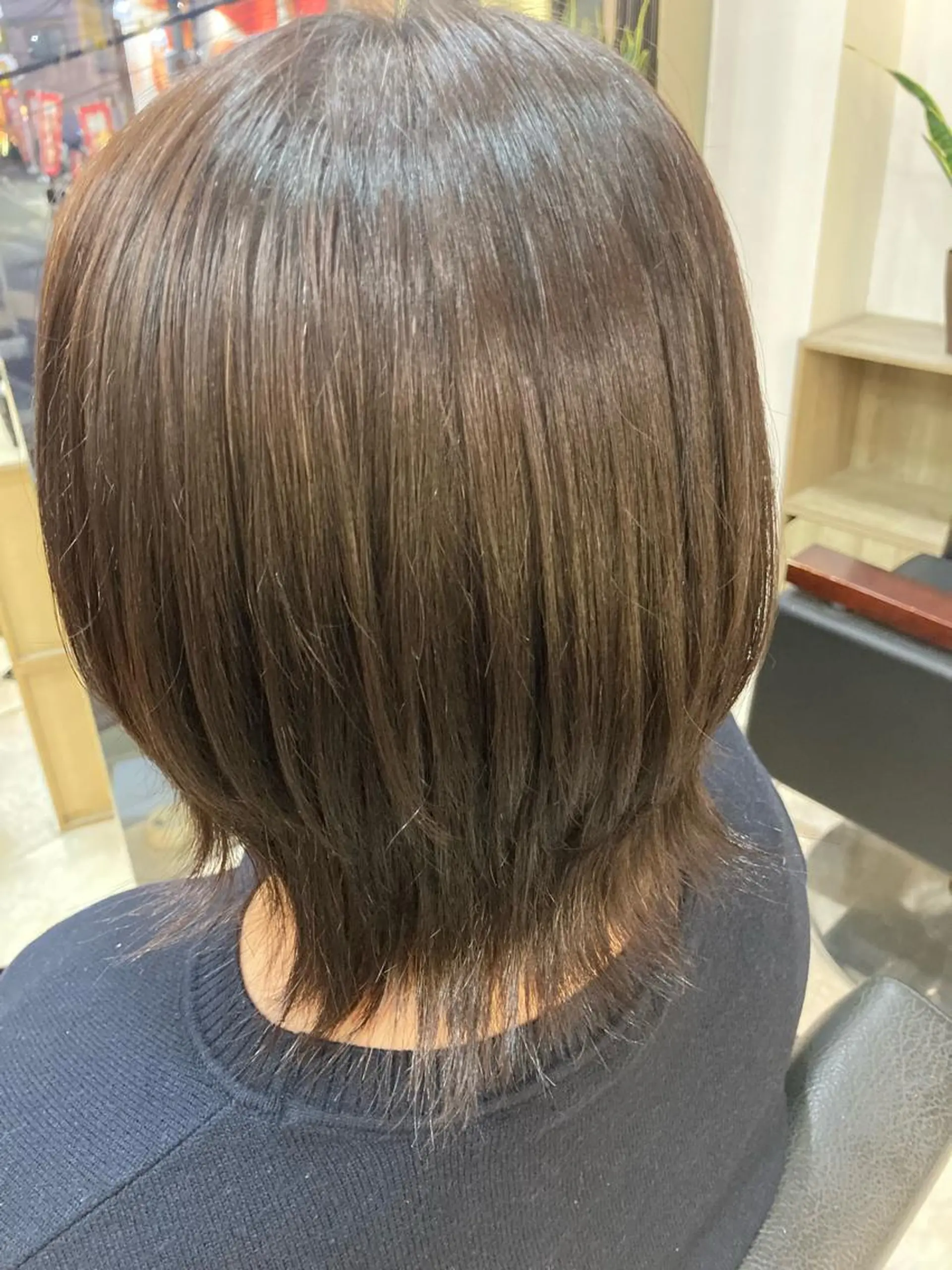 ミディアム 外ハネヘア ウルフカット ☆ リホのマツエク・マツパデザイン