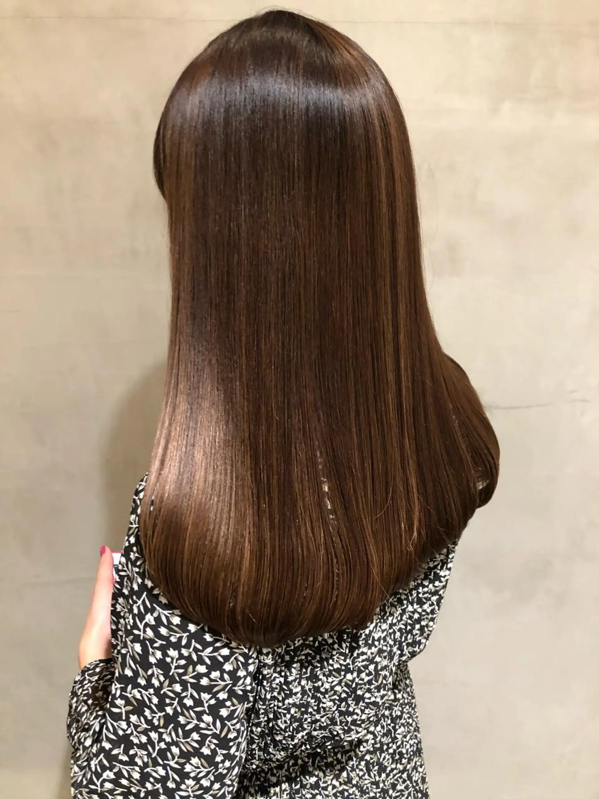 ミディアム パーマ ストレートパーマ カット トリートメント 大西 直人のヘアスタイル