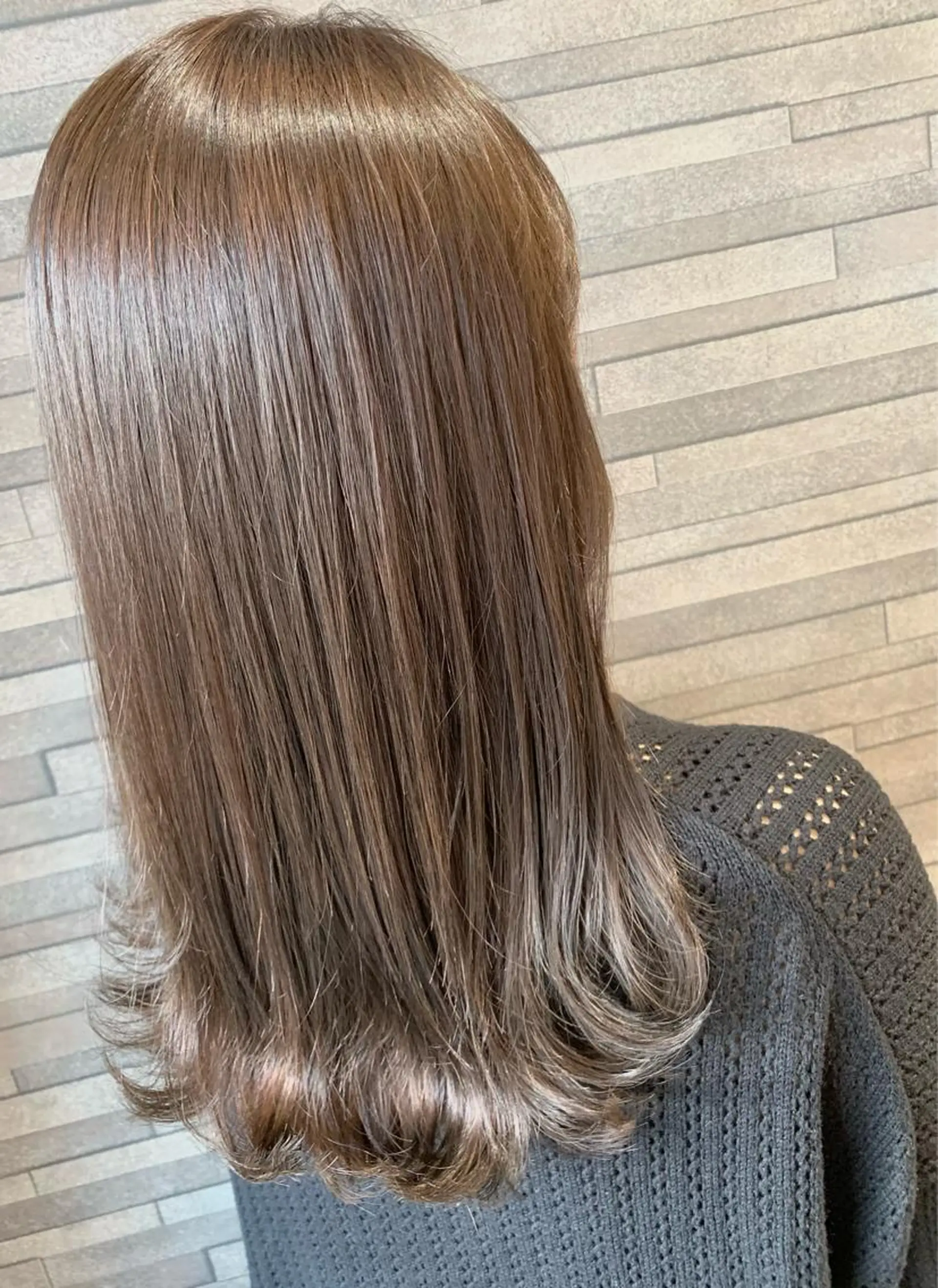 セミロング カラー グレージュ Gain Nanamiのエステ・リラクイメージ