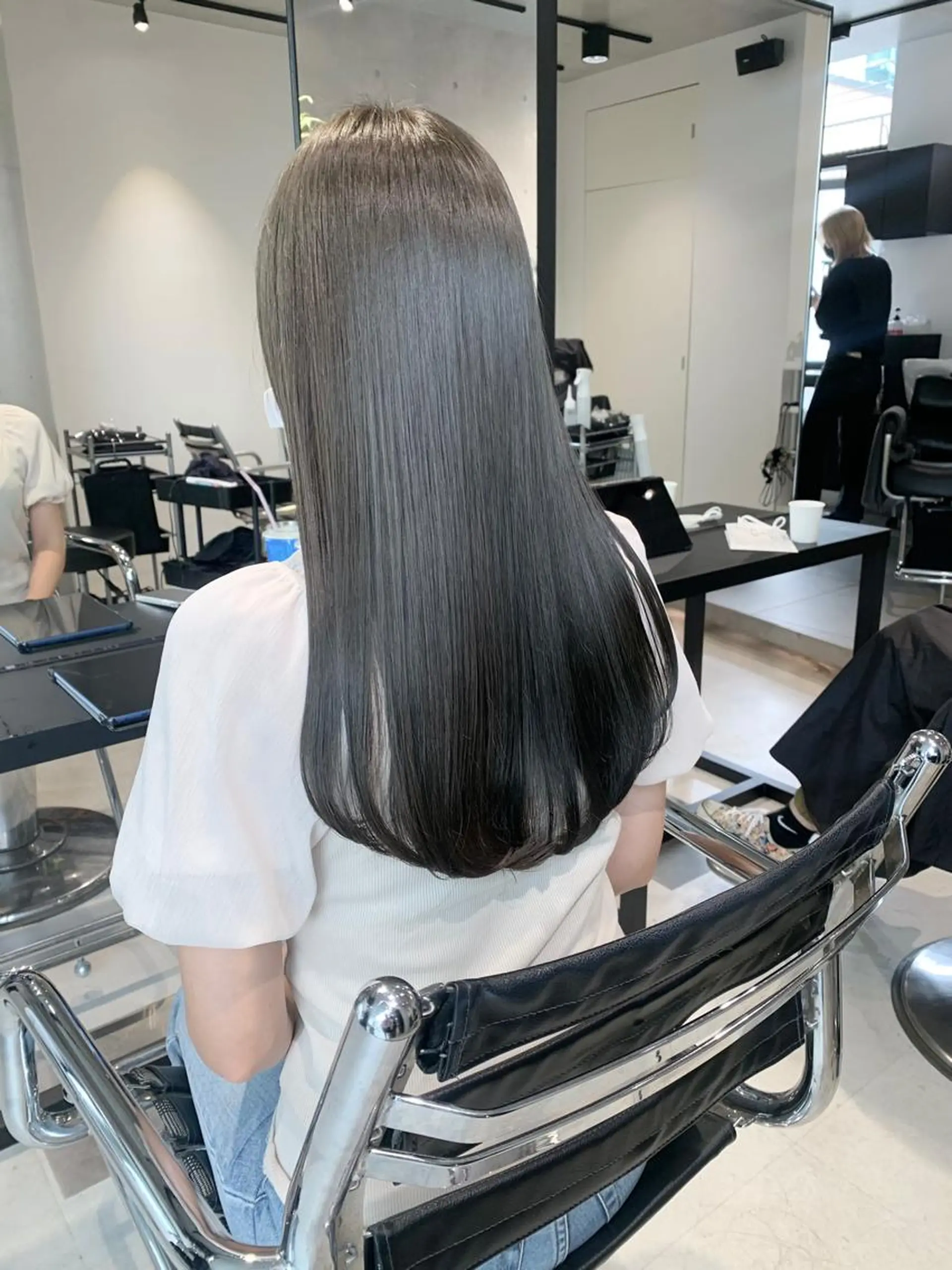 セミロング カラー カット ヘアカラー トリートメント ヘッドスパ ヘアセット 透明感/オリーブ/ グレージュ/YUKAのヘアスタイル