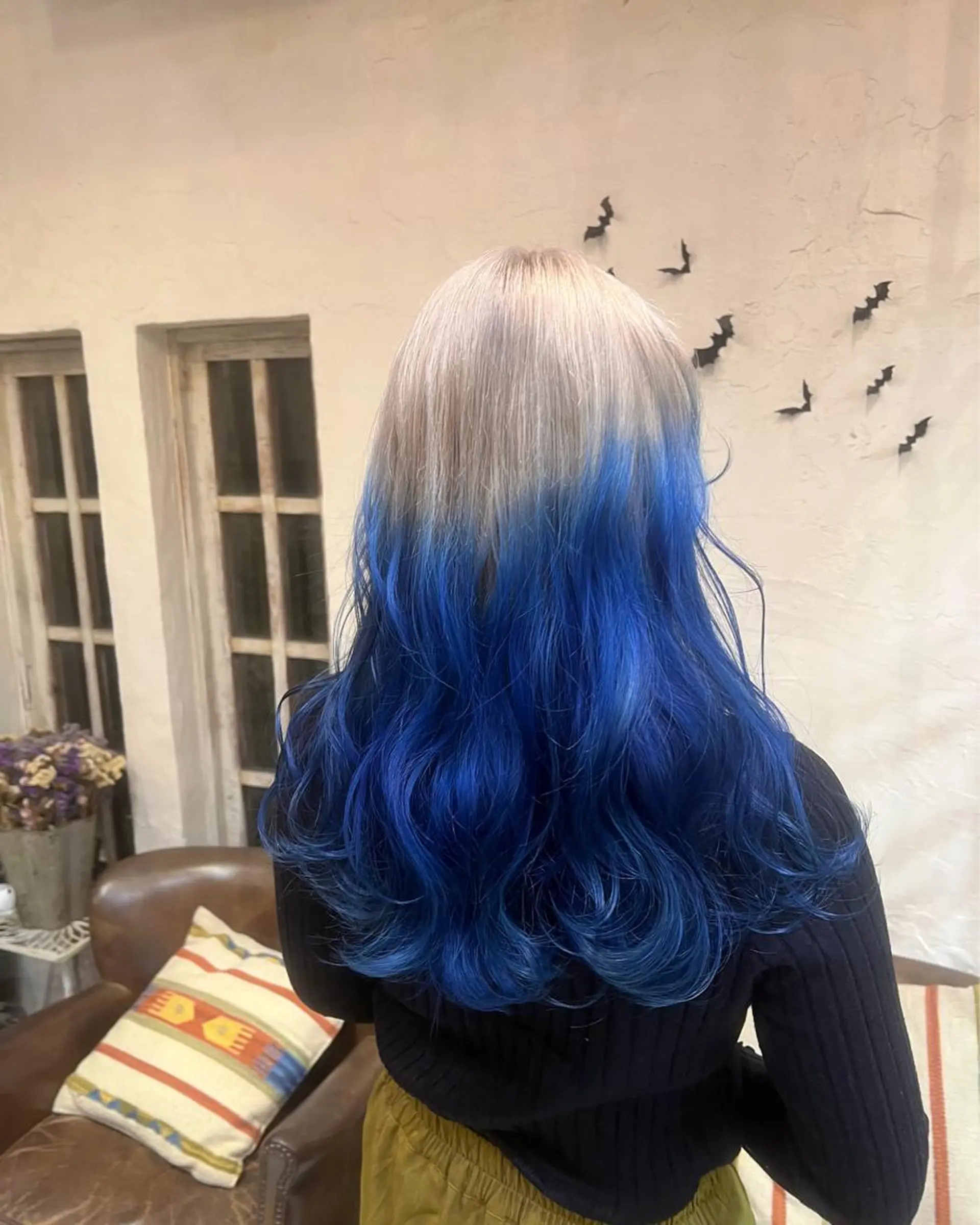 ロング カラー ブリーチ デザインカラー クリスマス カット ヘアカラー トリートメント 抜きっぱなしブロンド /ハイトーン/カナタのヘアスタイル
