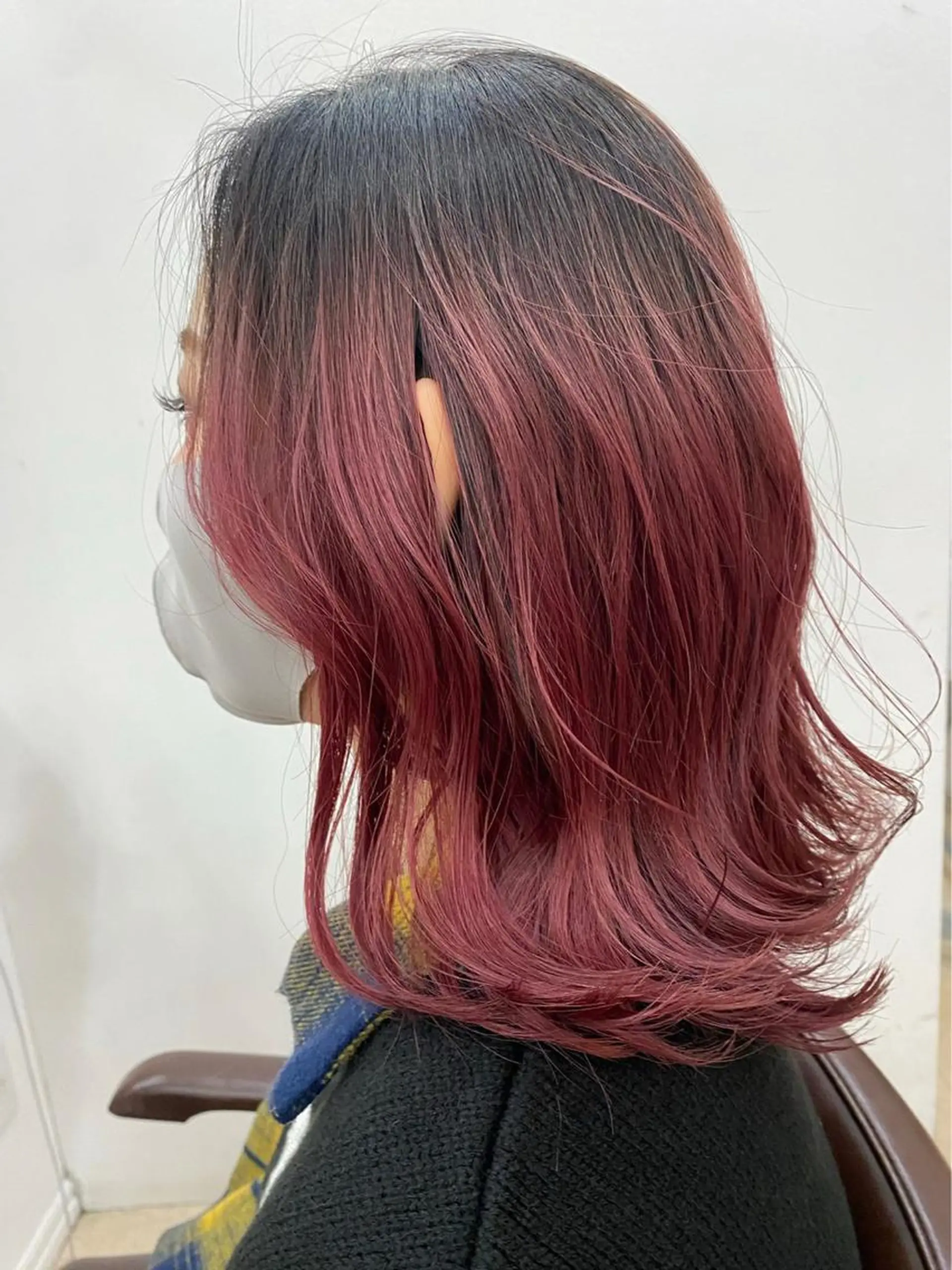 セミロング カラー リルウヘアー 天王寺のヘアスタイル