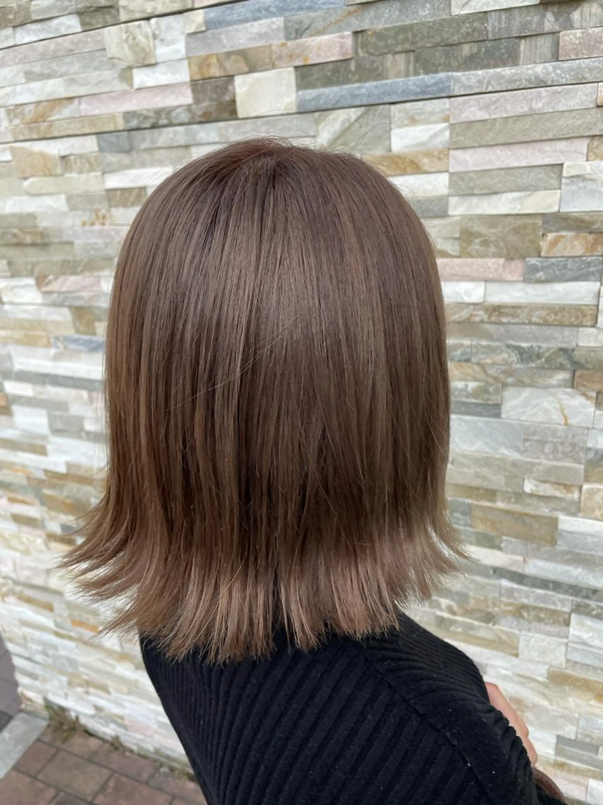 ミディアム カラー 山本 愛永のヘアスタイル