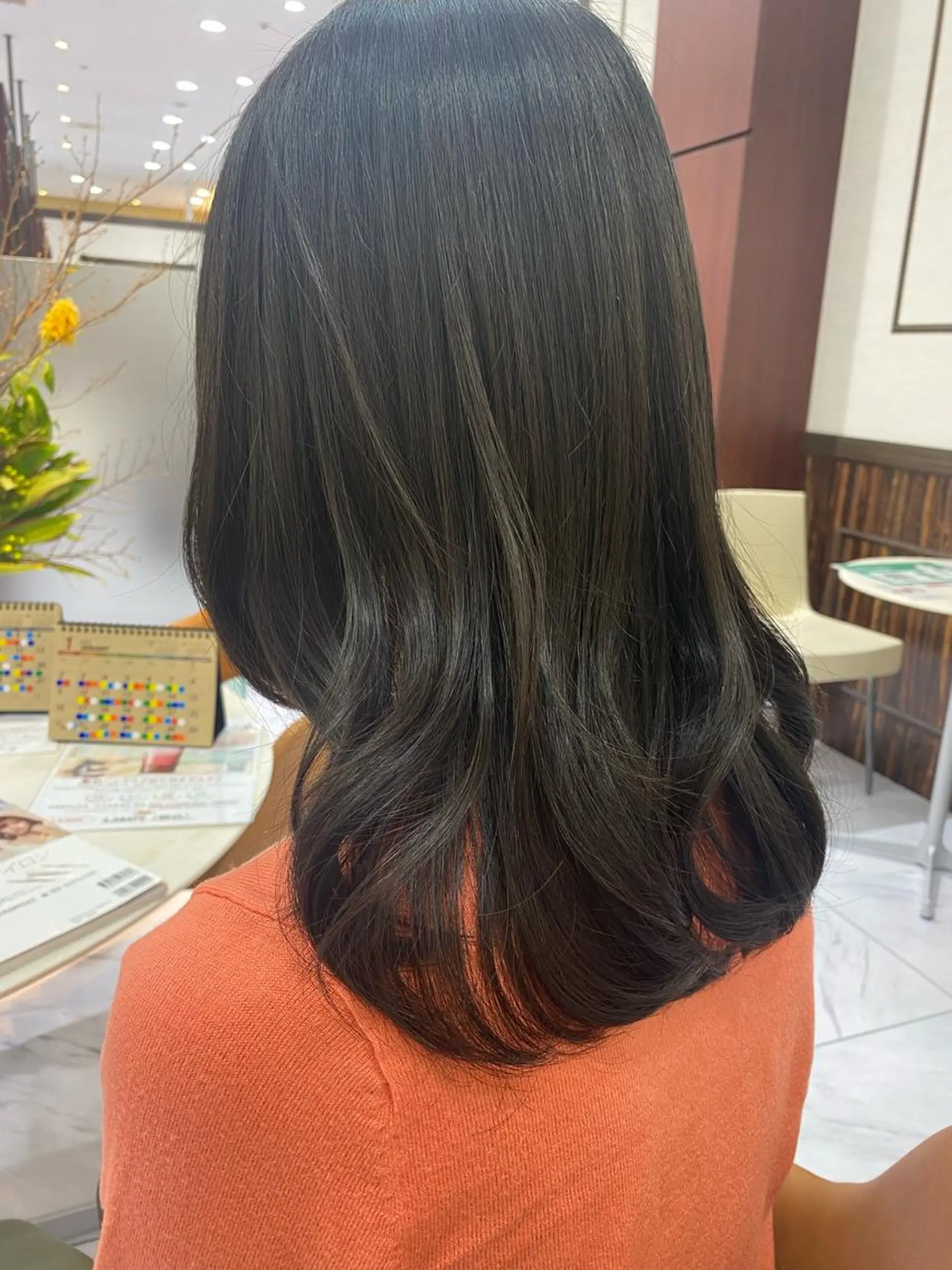 ロング 宮澤 美幸のヘアスタイル