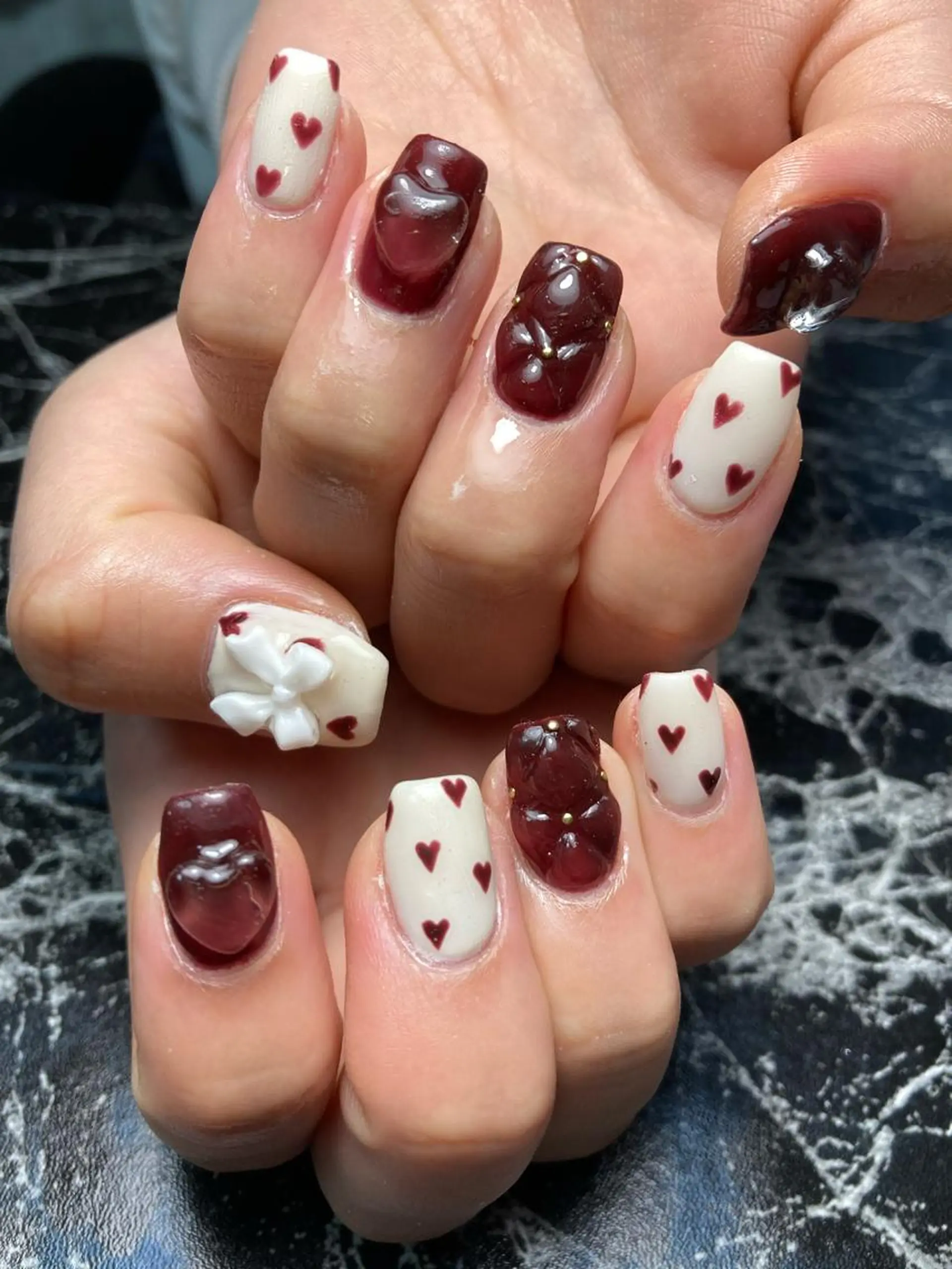 ショート ネイル ハンドネイル フットネイル ✴︎ Delightのネイルデザイン