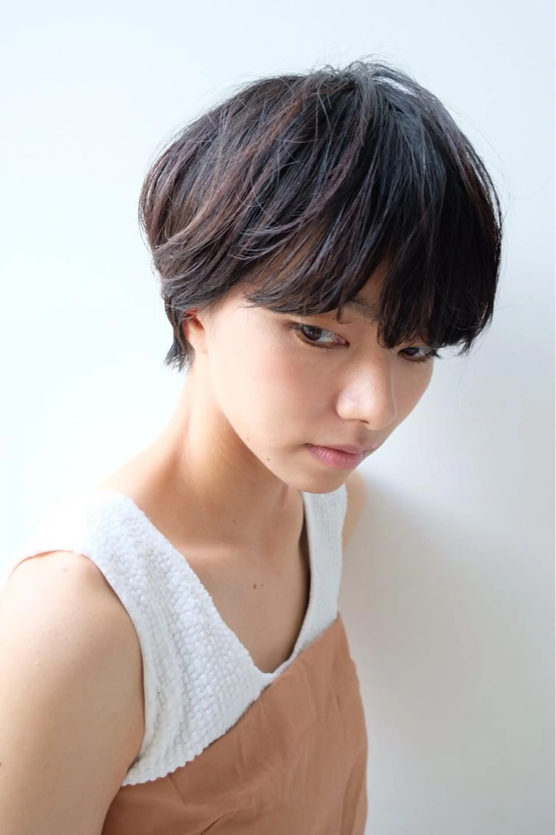 ショート 似合わせ艶髪カラー ❤️ハダユミのヘアスタイル