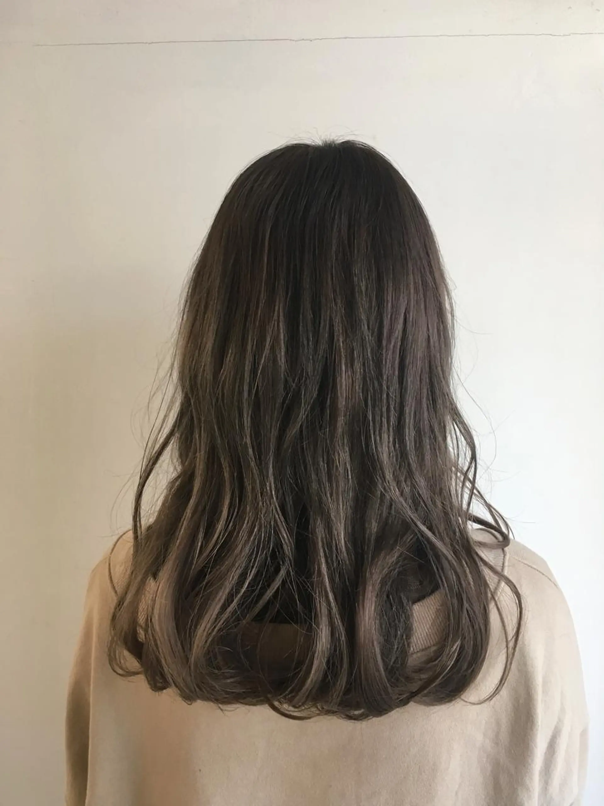 ロング カラー グレージュ ヘアカラー トリートメント ヘアセット yoshi ☆のヘアスタイル