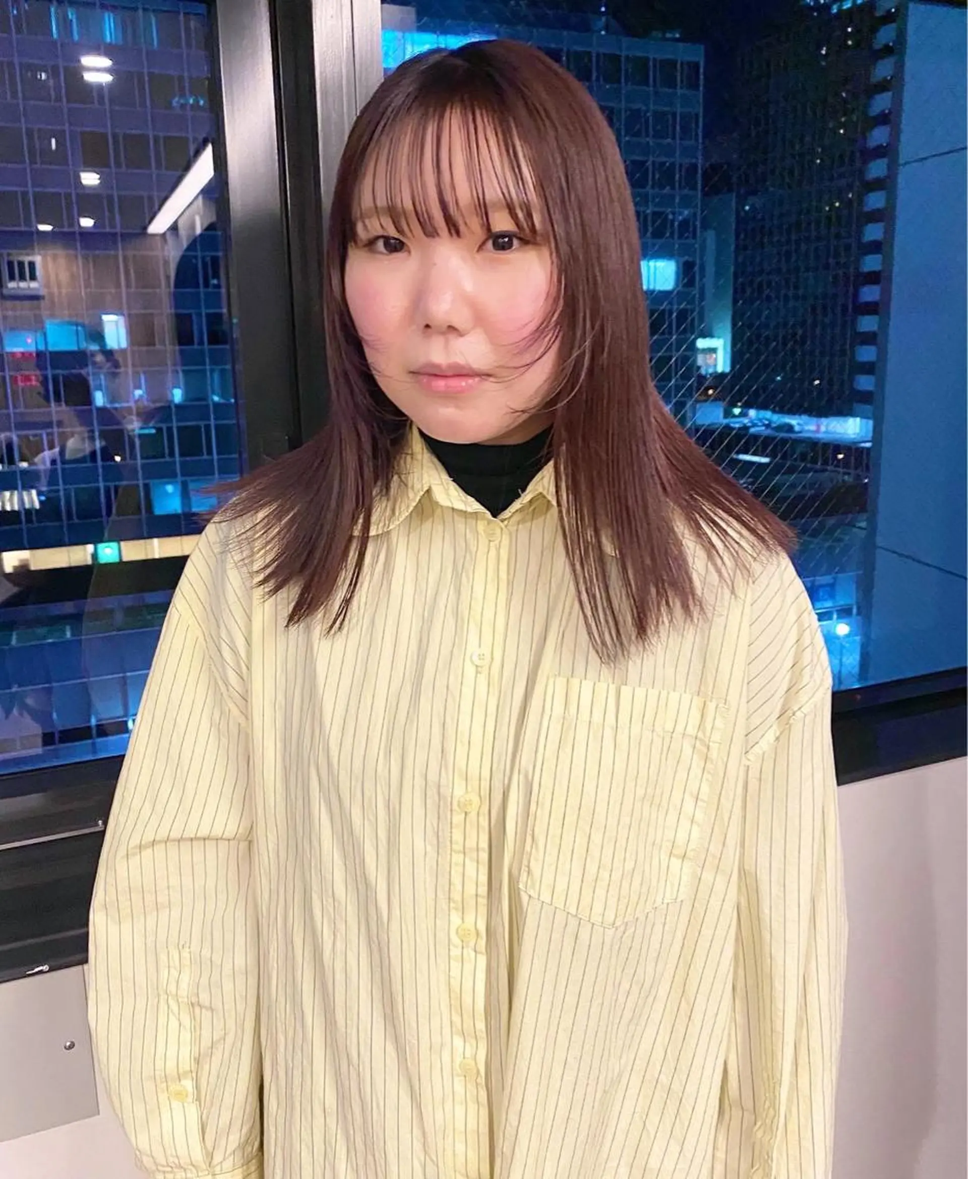 ミディアム カラー パーマ ヘアアレンジ デザインカラー/ボブ ブリーチカラー/ユリのヘアスタイル