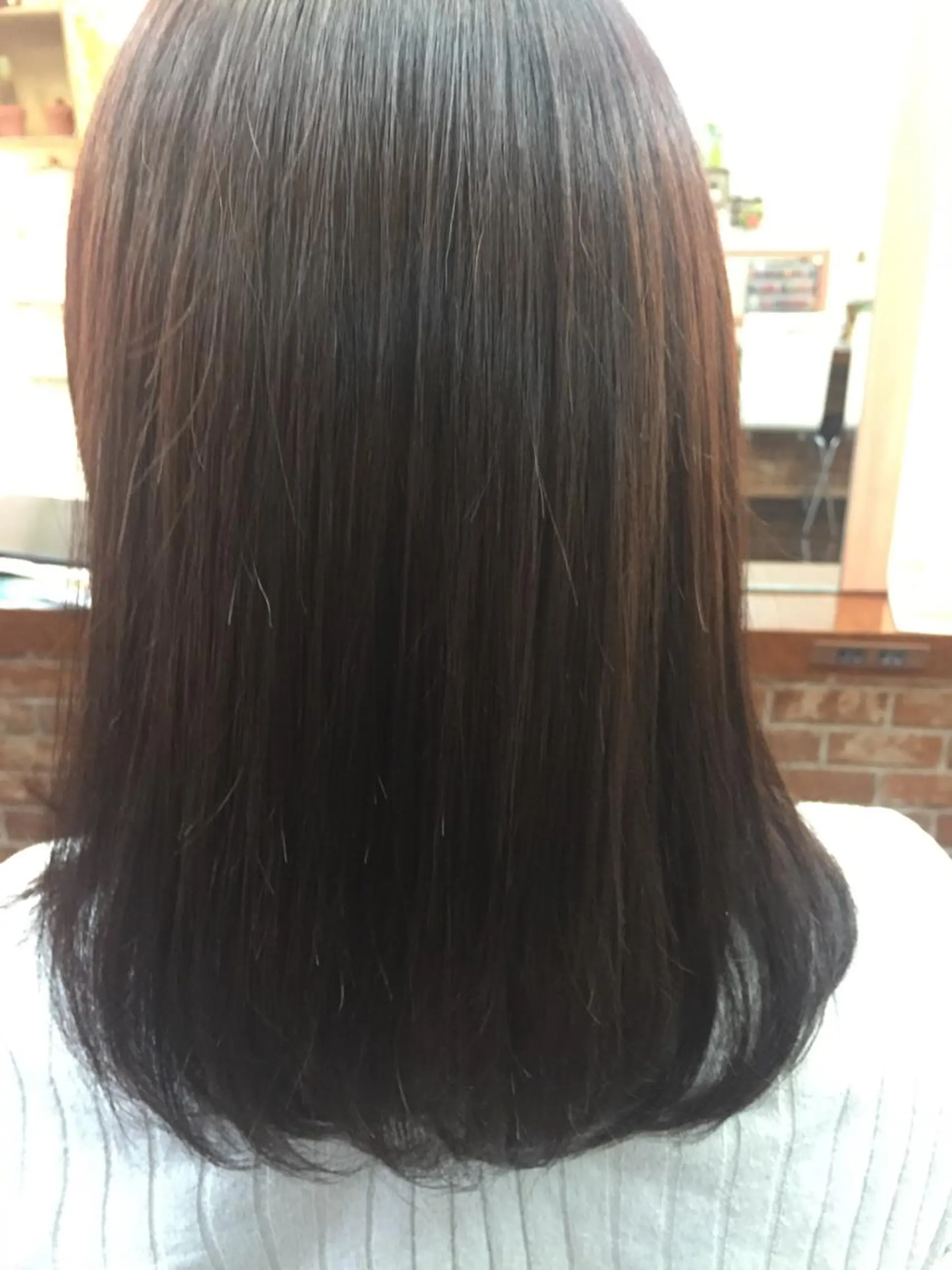 セミロング パーマ 桧山 真のヘアスタイル