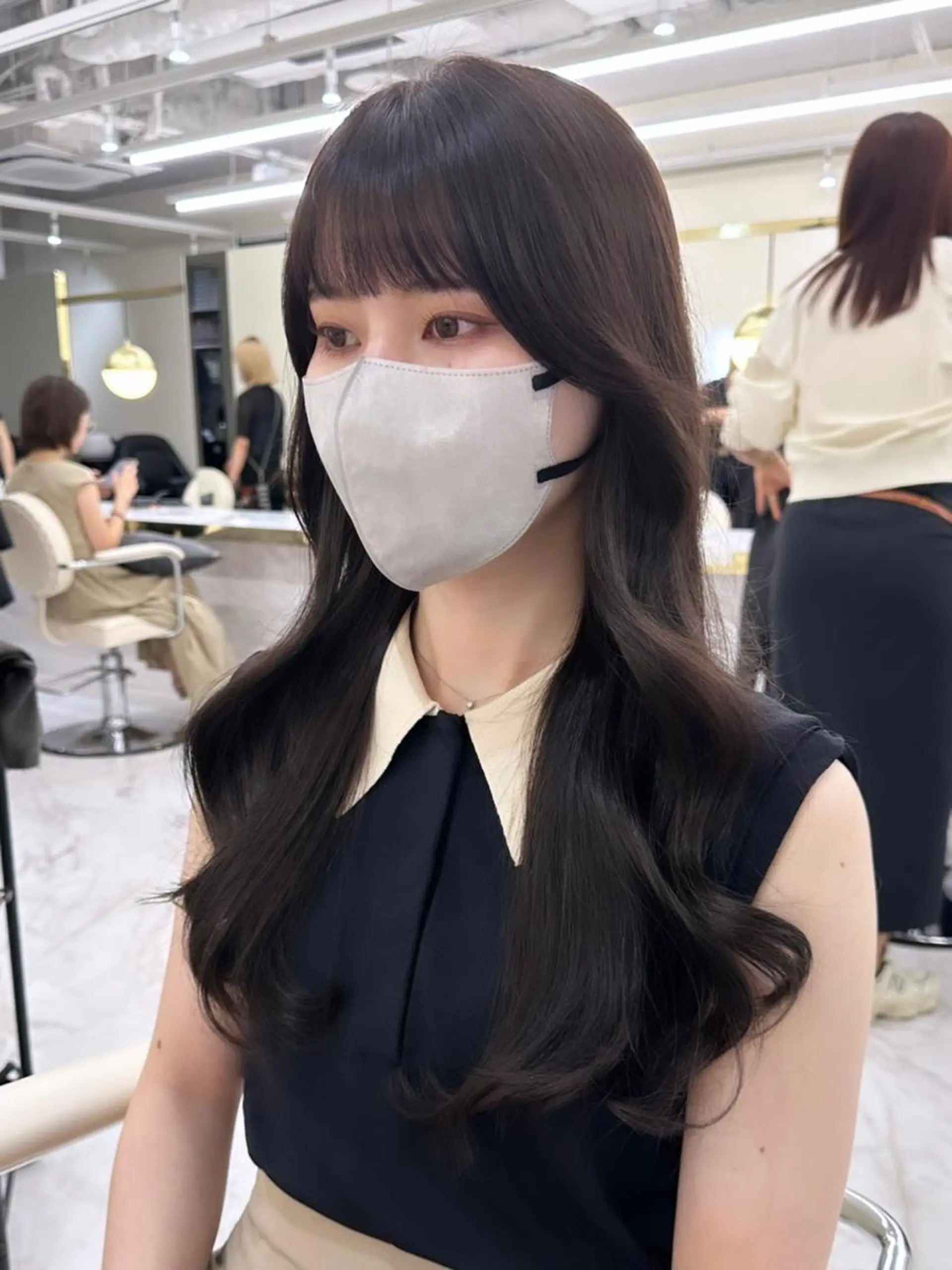 ロング カラー パーマ ヘアアレンジ ネイル マツエク・マツパ アイブロウ ベージュカラー 黒髪 ブリーチ ブルーカラー ブルーブラック カット ヘアカラー ニシダヒカリ🌙 髪質改善×似合わせのヘアスタイル