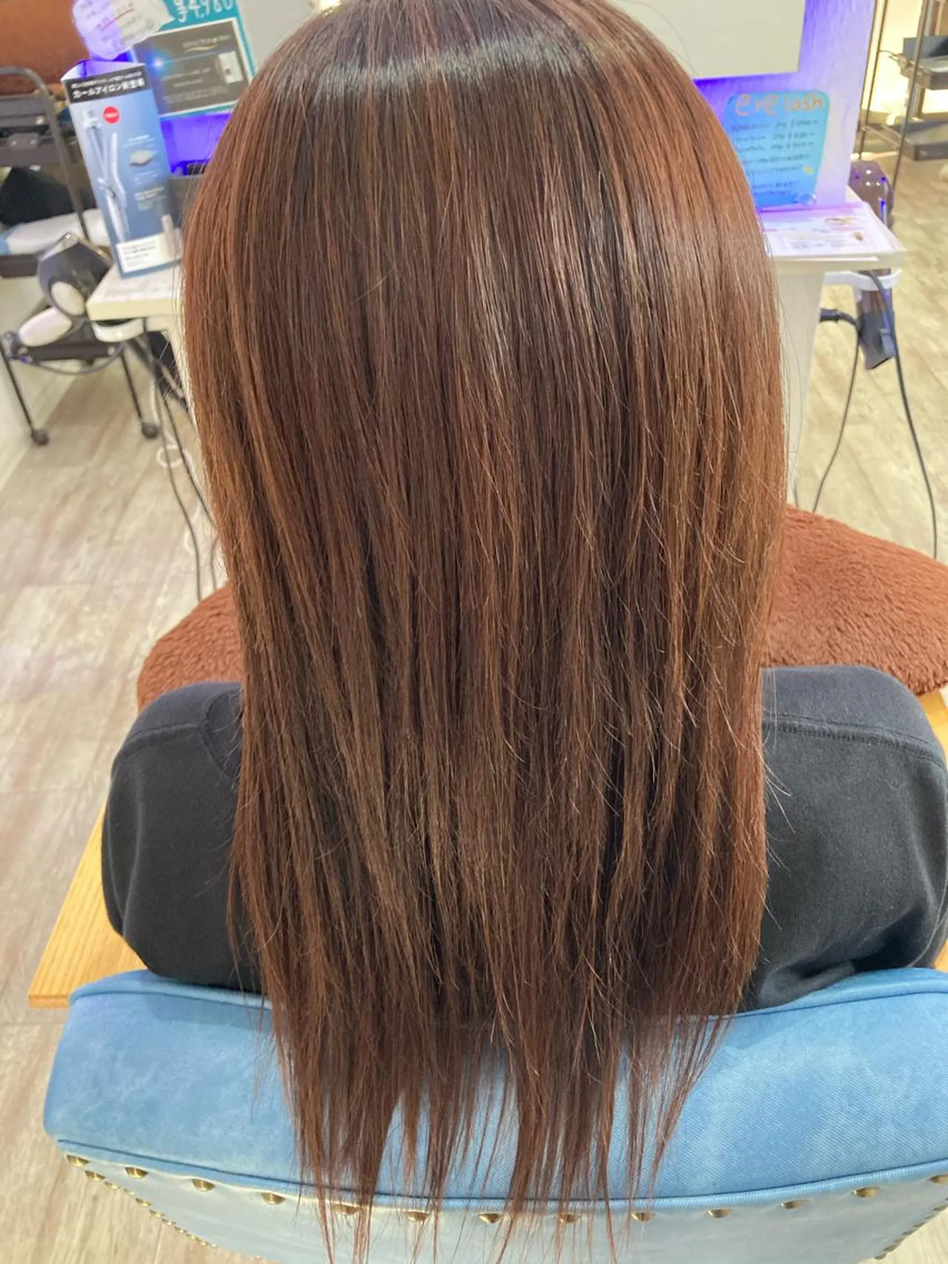 セミロング カラー 大谷 亜依のヘアスタイル