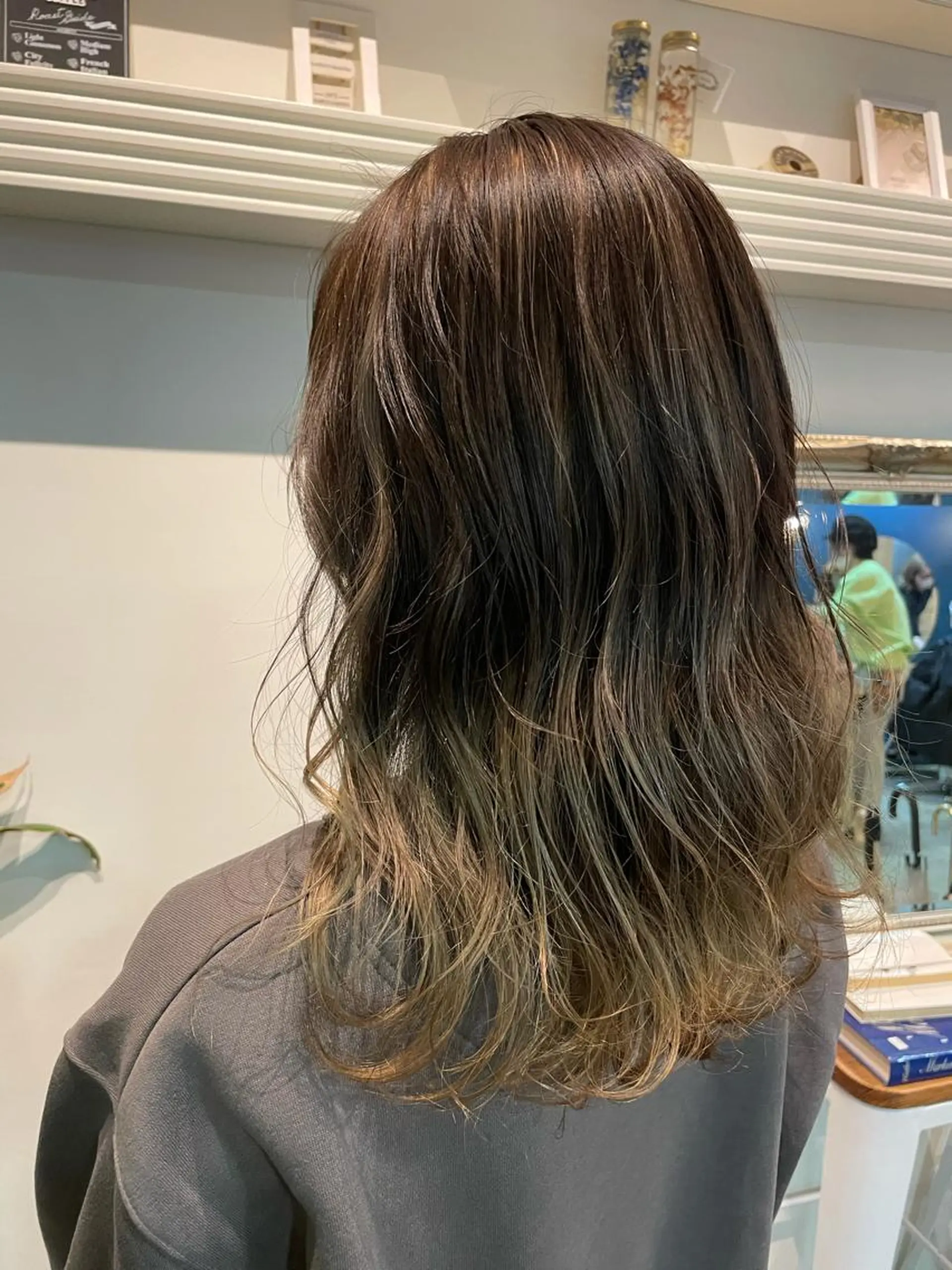 ミディアム カラー グラデーションカラー ハイライトカラー ハイライト ヘアカラー トリートメント 💐パーソナルカラー /市橋加菜💐のヘアスタイル