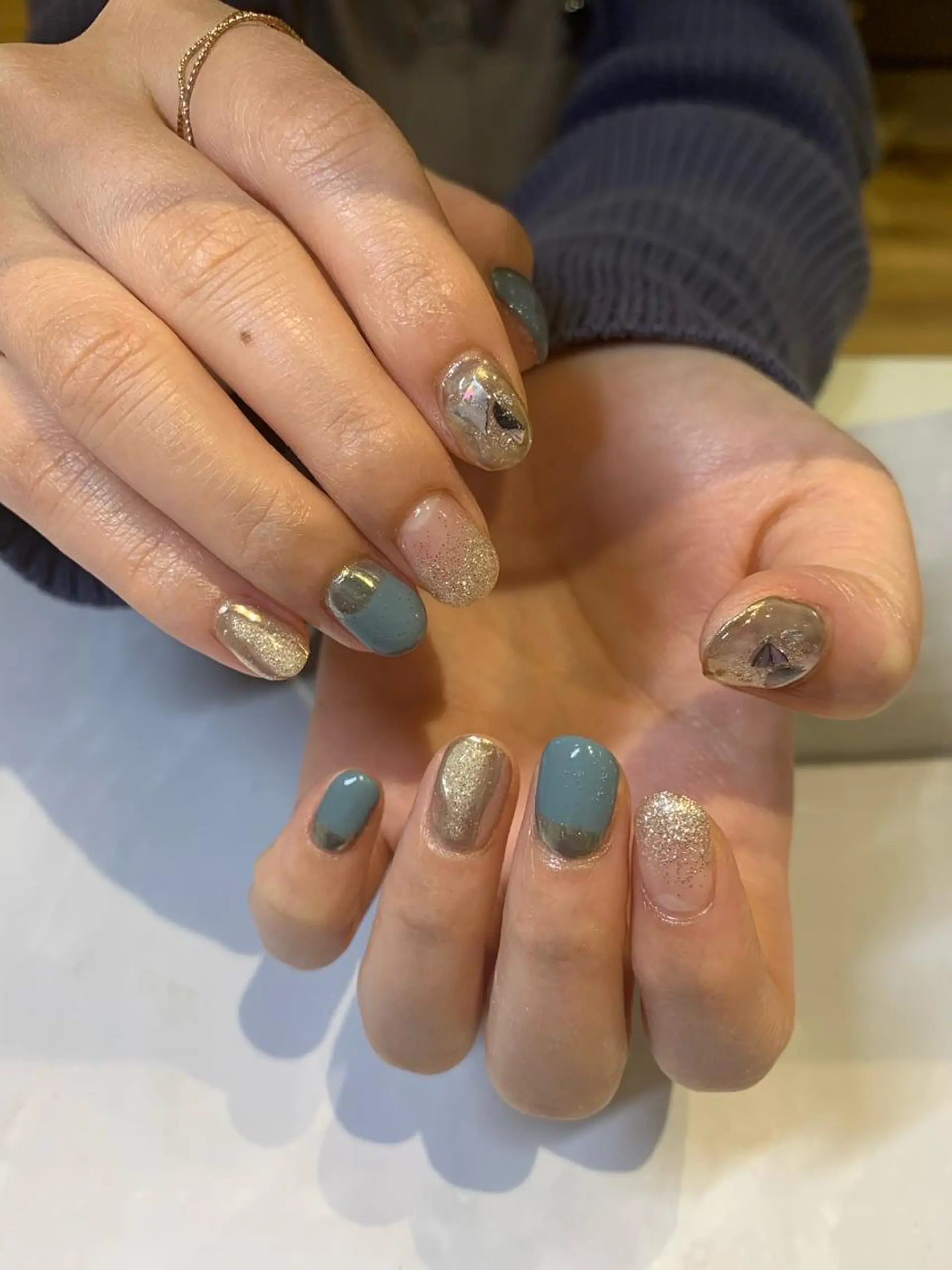 ネイル ニュアンスネイル マキノ ユイのネイルデザイン