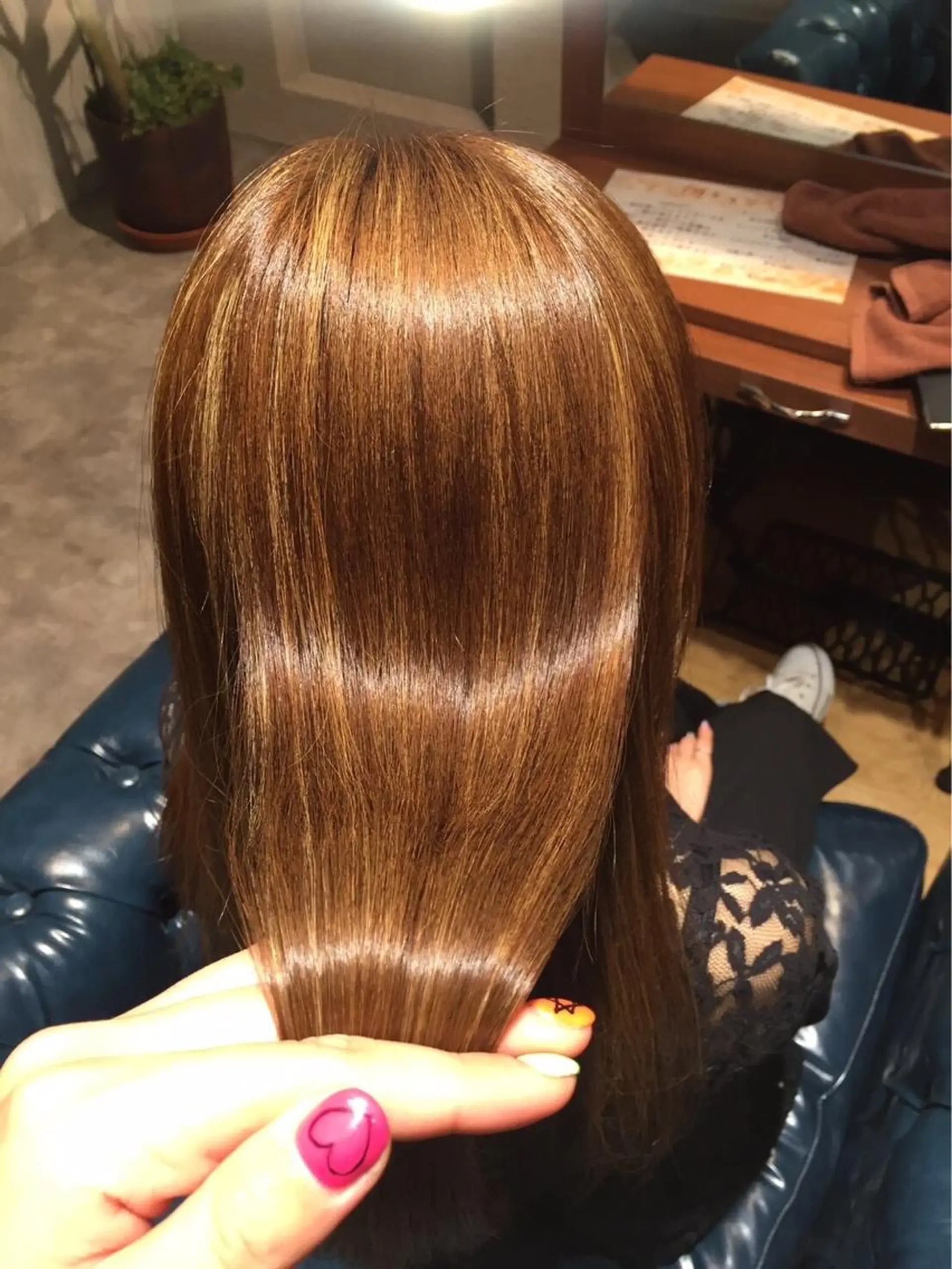 ロング カラー パーマ ヘアアレンジ メンズ キッズ ネイル マツエク・マツパ アティリー 西梅田のヘアスタイル